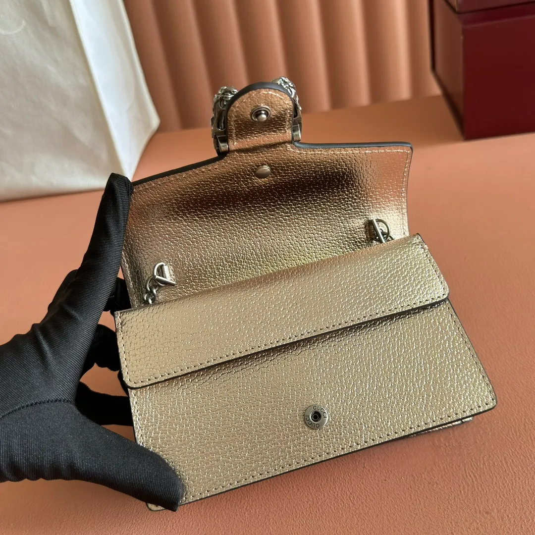 p600. 📣📣📣[Original leather with 🌈Full set of packaging at the counter]🔥🔥 Dionysus Supre Mini has been loved by thousands of girls since the Dionysus bag came out, and the Dionysus bag has also lived up to expectations, with various designs emerging in endlessly ~ Model: 476432 Size: 16.5*10*4.5cm.