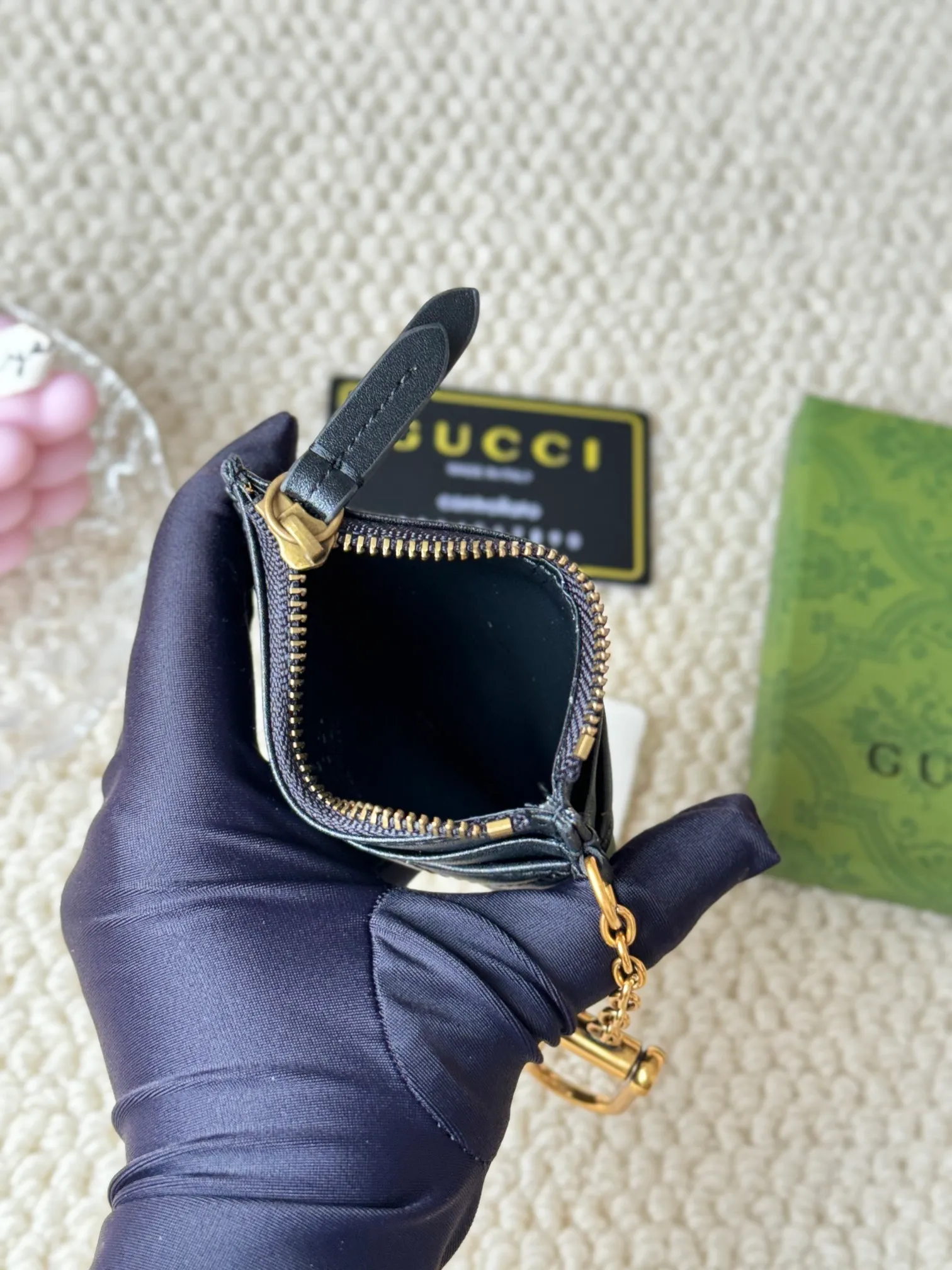 💰120 gucci card holder key🔑clasp new arrival! Actual shot of cowhide! Style number: 627064🎈🎈🎈Size: Width 10 X Height 7.5x1cm