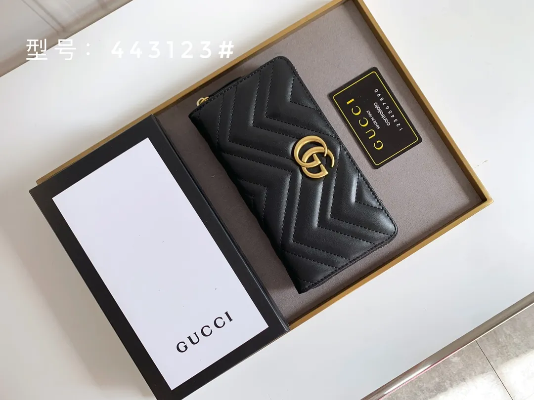 💰160 Top original version💎 🇮🇹Gucci🅿soho women's classic zipper wallet🔸Made of first-layer grained cowhide leather, soft and delicate🔅GG🌹Exquisite handwork, original quality, authentic shooting Model: 443123 Size: 19x10x3.