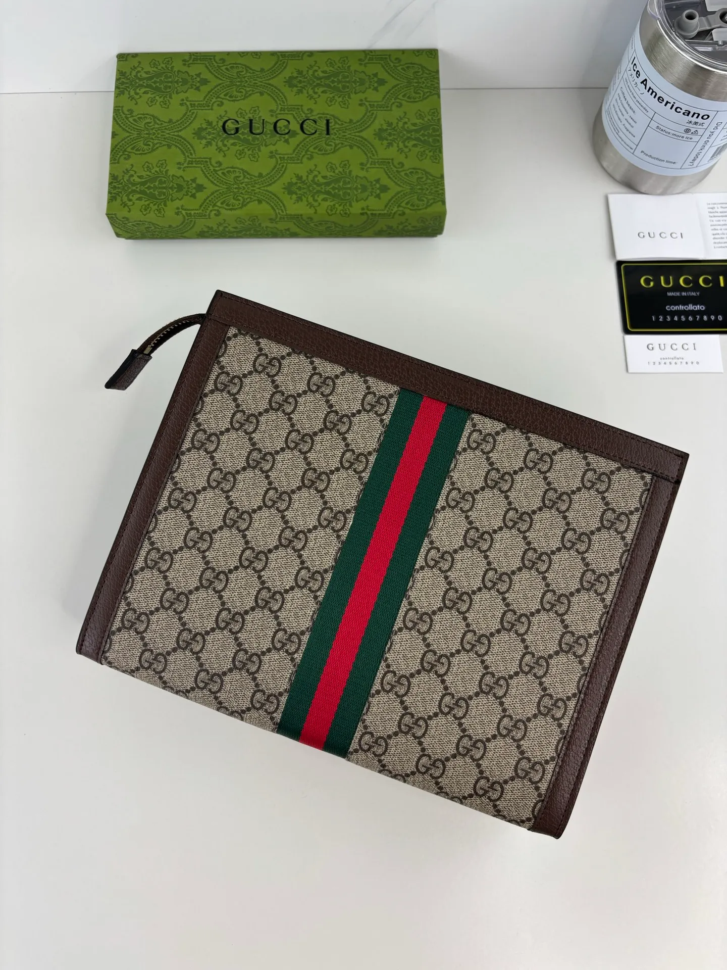 💰180 GUCCI new men’s and women’s handbags! Actual photos, Ophidia series ~ made of GG Supreme high-end man-made canvas, with iconic patterns and striped webbing, and top-notch overseas hardware, exquisitely crafted! Style No.: 625549 Size: 26cm x 20.5cm x 6cm Color: Brown