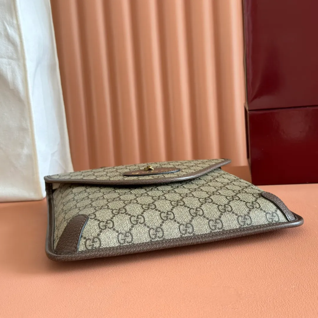 p760. 📣📣📣 [Full set of packaging at the counter] G family👉New model. The market's top exclusive goods control, special/counter quality 💯Using imported cowhide, original hardware! Exquisite workmanship. 💯Exclusive physical photos📷👉The quality can be seen in the picture👄👄😘😘. Style number: 598604. Dimensions: width 26*height 26*side width 4.