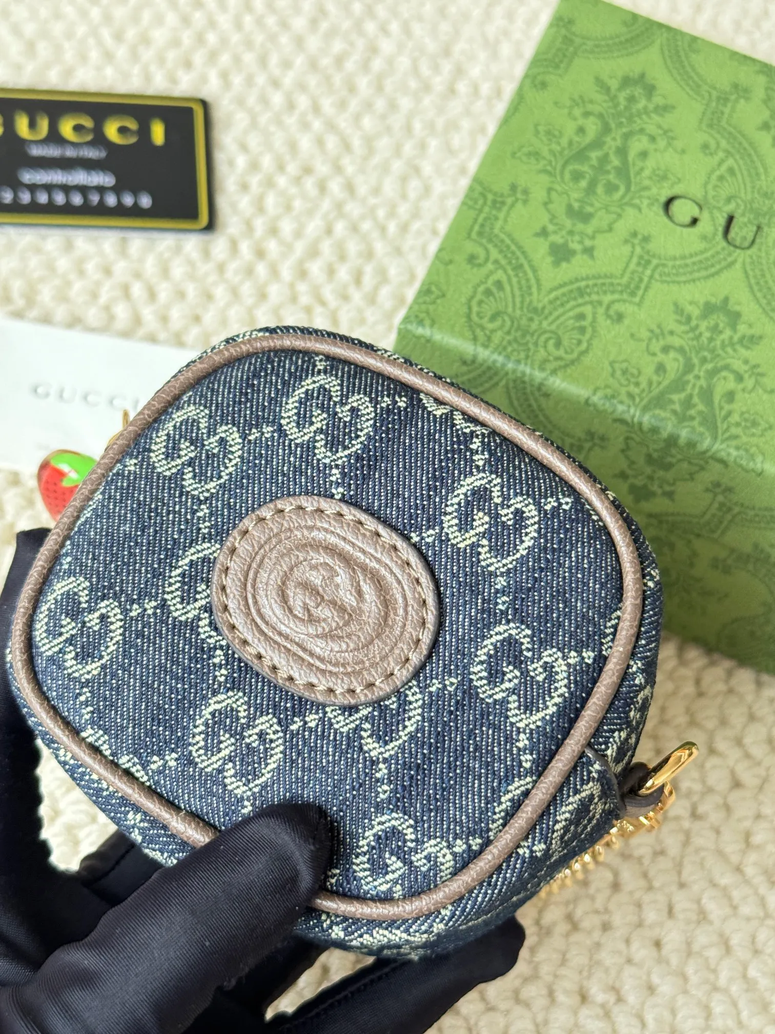 💰180 GUCCI/Gucci new women's beige/ebony canvas strawberry zipper coin purse