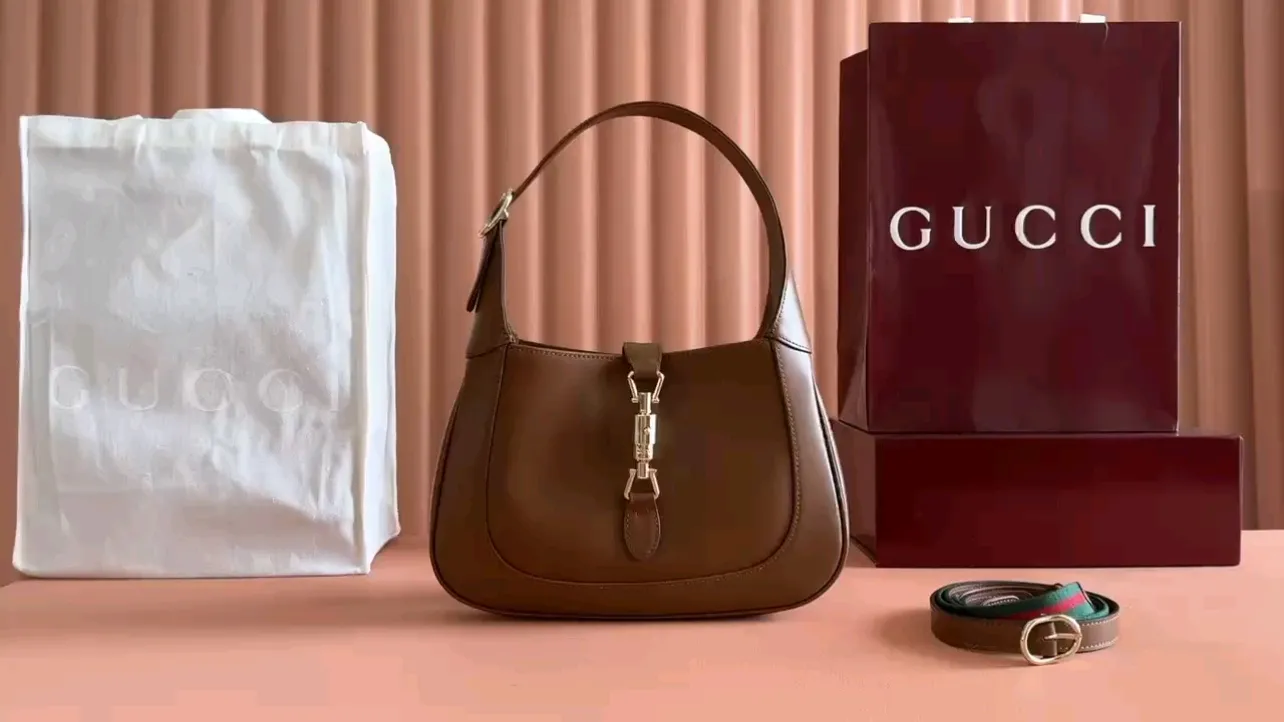💋💋💋【New Product】👉Gucci Jackie series small shoulder bag in two colors/original leather shipped! 27.5cm model: 810232. Combination short video