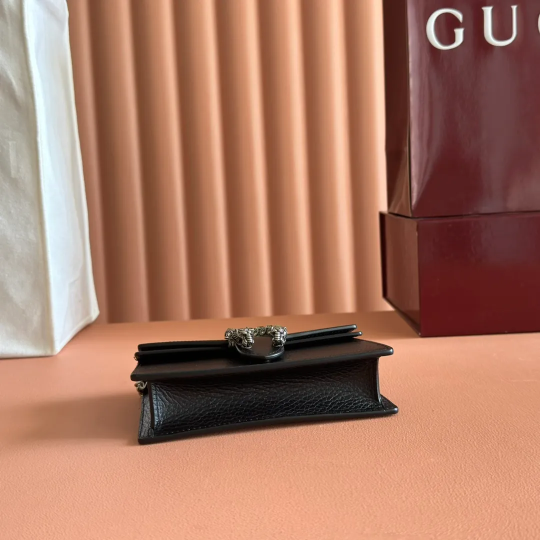p600. 📣📣📣[Original leather with 🌈Full set of packaging at the counter]🔥🔥 Dionysus Supre Mini has been loved by thousands of girls since the Dionysus bag came out, and the Dionysus bag has also lived up to expectations, with various designs emerging in endlessly ~ Model: 476432 Size: 16.5*10*4.5cm.