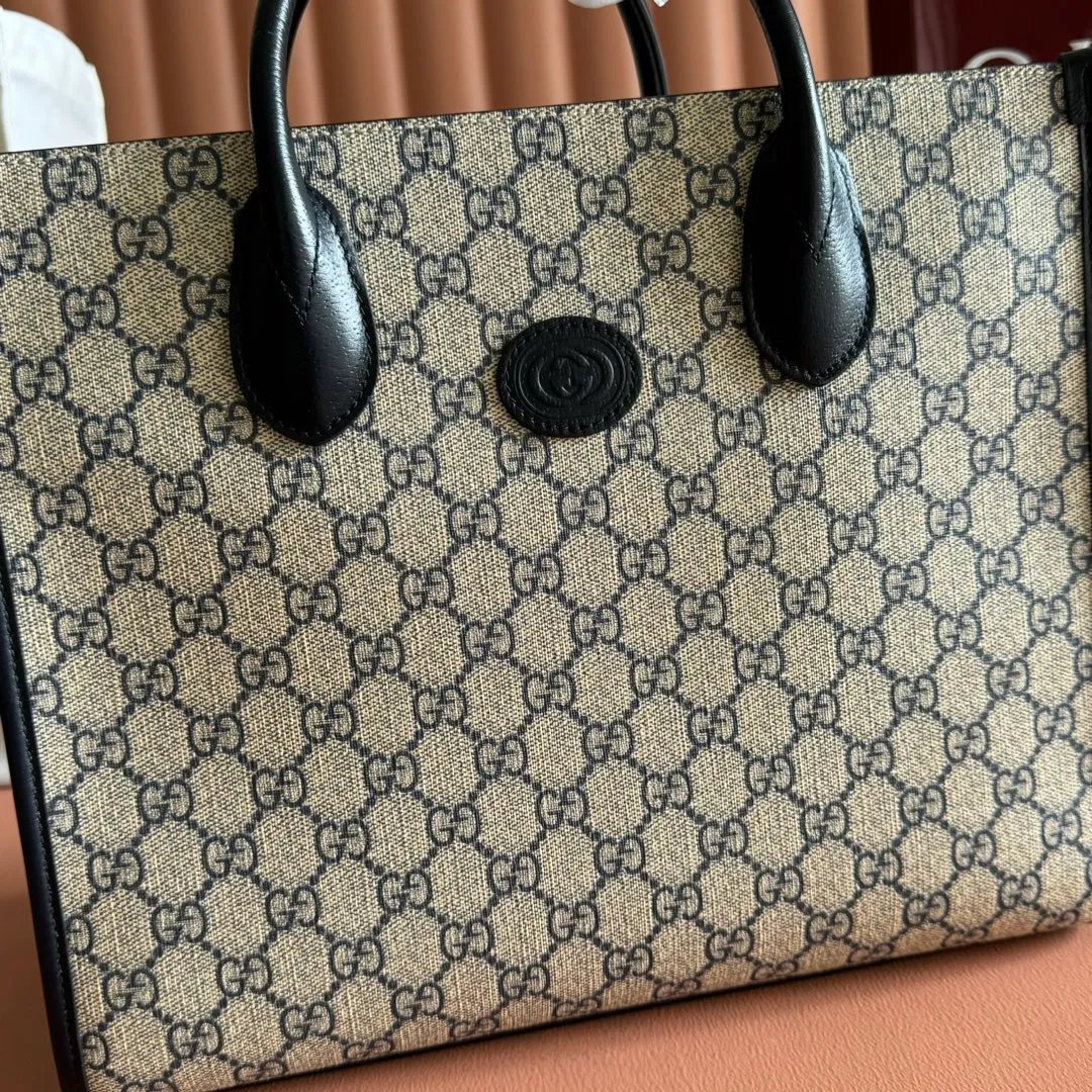 p1100. 💋💋💋[Packaging in Sanya duty-free shop gift bag] Original leather, real photo! Style No. 659983 Brown Brown🎈🎈🎈Dimensions: Width 31X Height 26.5X Side width 14.