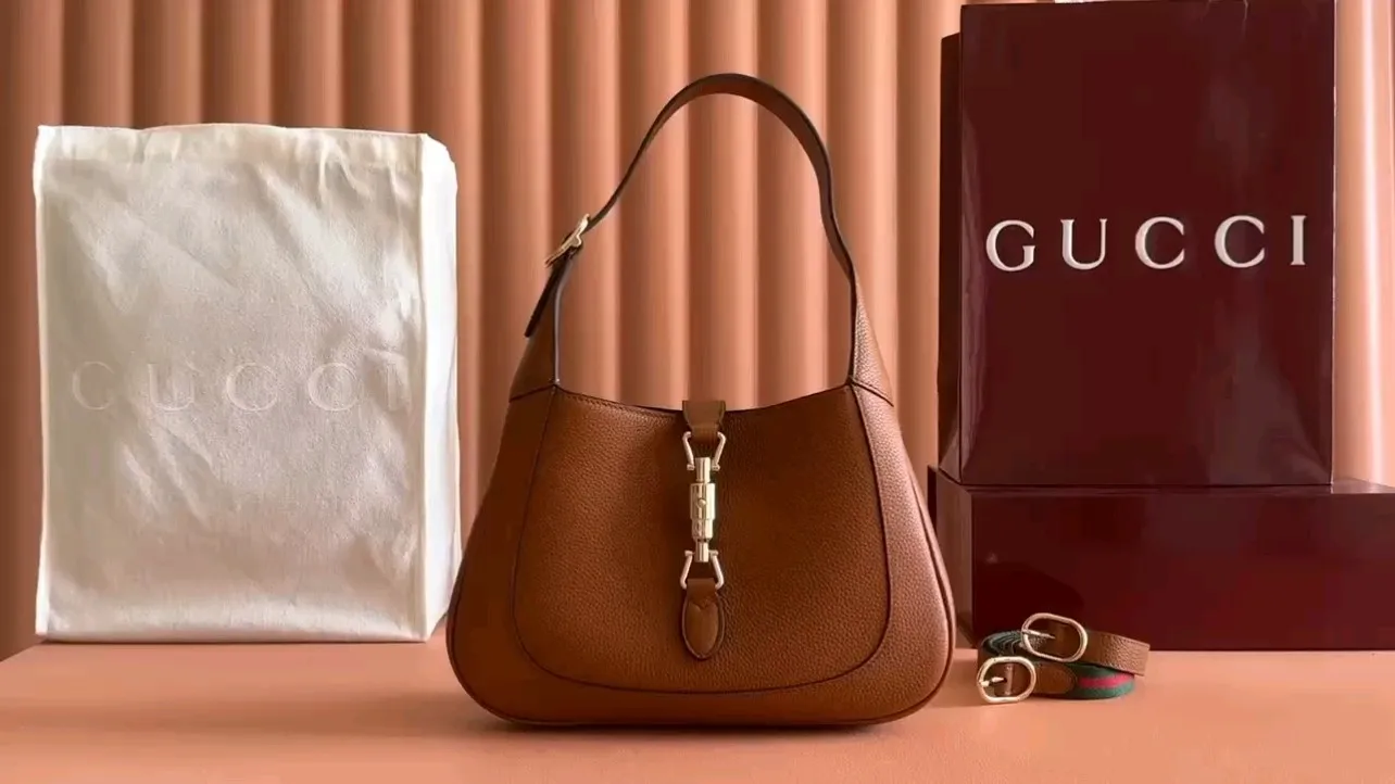 💋💋💋【New Product】👉Gucci Jackie series small shoulder bag in two colors/original leather shipped! 27.5cm model: 810232. Combination short video