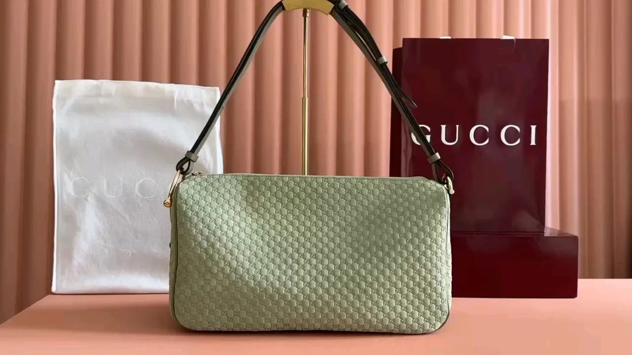💋💋💋【New】Gucci Half Horsebit series large shoulder bag, yellow, gray green matte embossed/original leather has been shipped, 🐍Model: 862530,. Combination short video