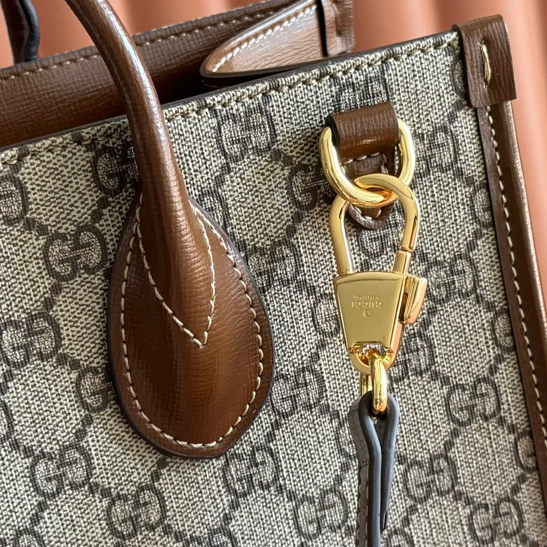 p1100. 💋💋💋[Packaging in Sanya duty-free shop gift bag] Original leather, real photo! Style No. 659983 Brown Brown🎈🎈🎈Dimensions: Width 31X Height 26.5X Side width 14.