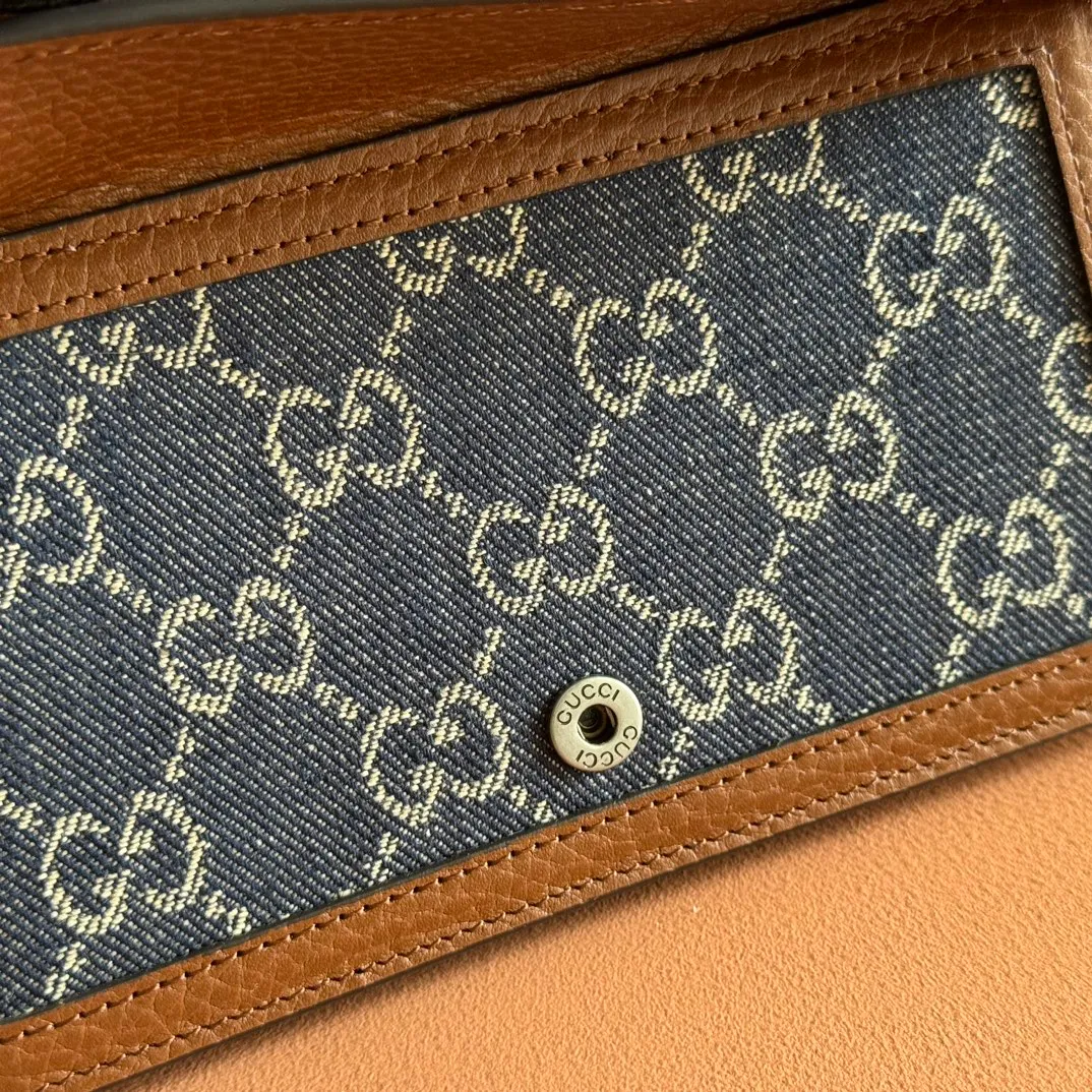 p720. 📣📣📣[Original leather with 🌈Full set of packaging at the counter]🔥🔥 Dionysus Supre Mini has been loved by thousands of girls since the Dionysus bag came out, and the Dionysus bag has also lived up to expectations, with various designs emerging in endlessly ~ Model: 476432 Size: 16.5*10*4.5cm.