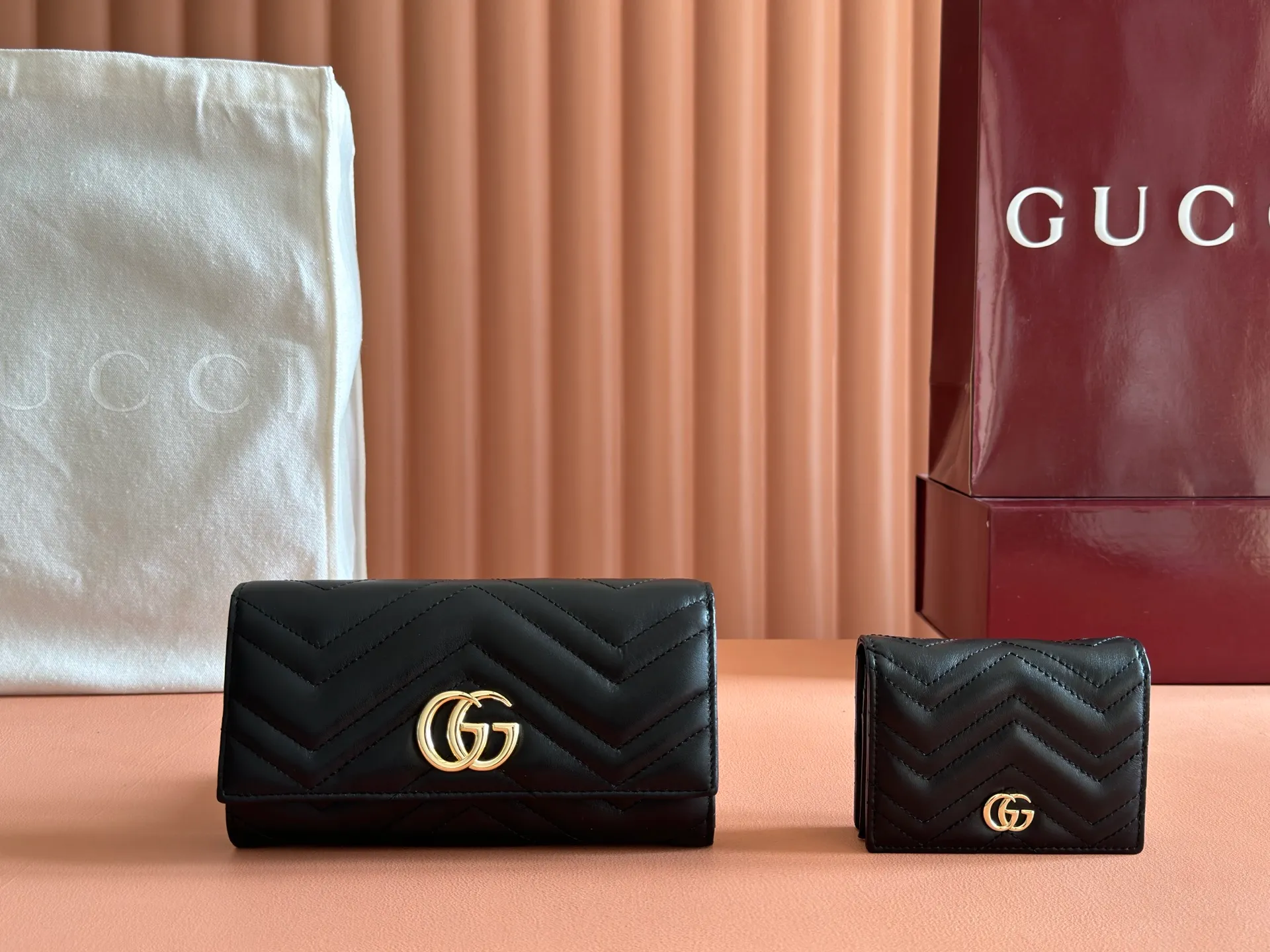 💋💋💋GG Marmont series quilted card holder long clip. Model: 466492, 443436 Color: light gold/original leather.
