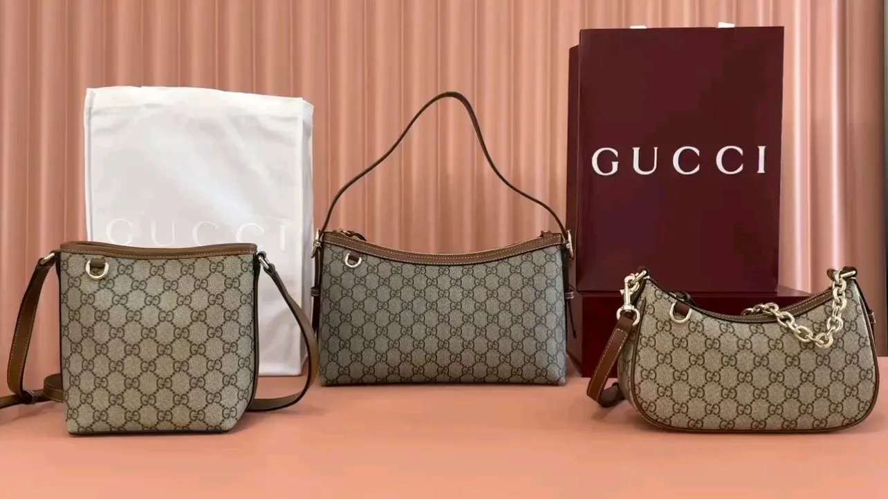💋💋💋【New product】GG Emblem series slim bucket bag, original leather, model: 847090. 847449. 847447 combination short video