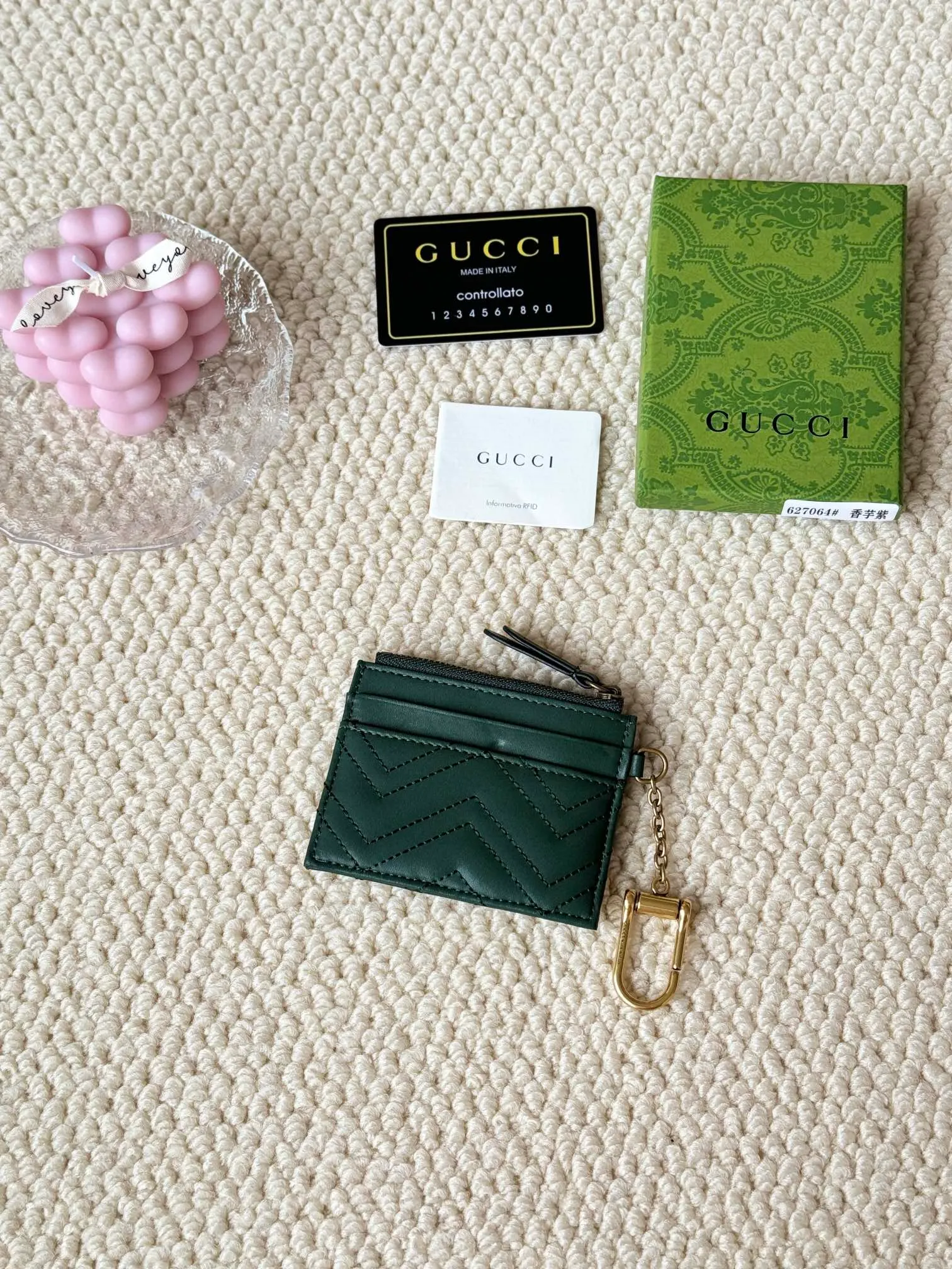 💰120 gucci card holder key🔑clasp new arrival! Actual shot of cowhide! Style number: 627064🎈🎈🎈Size: Width 10 X Height 7.5x1cm
