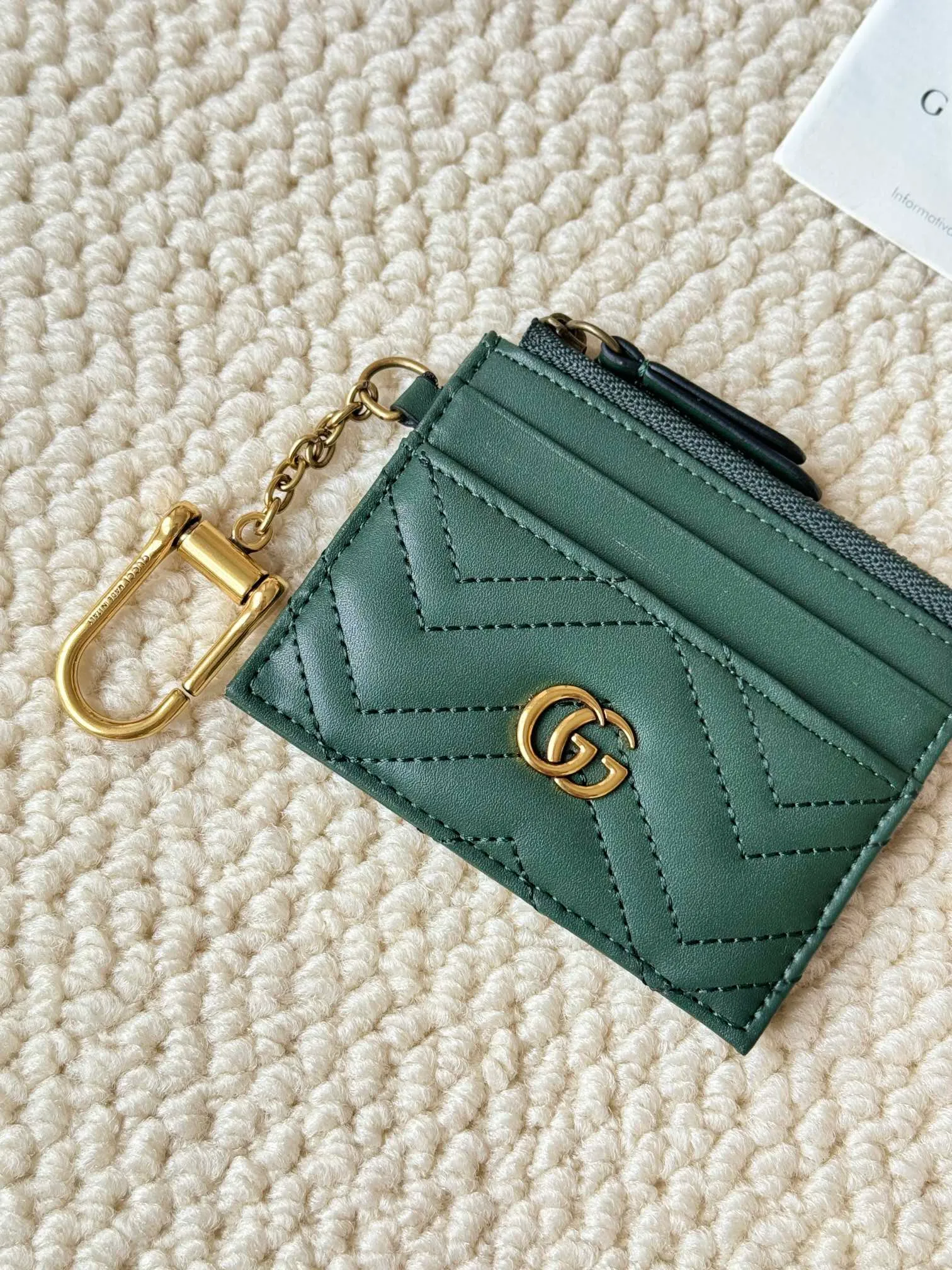 💰120 gucci card holder key🔑clasp new arrival! Actual shot of cowhide! Style number: 627064🎈🎈🎈Size: Width 10 X Height 7.5x1cm