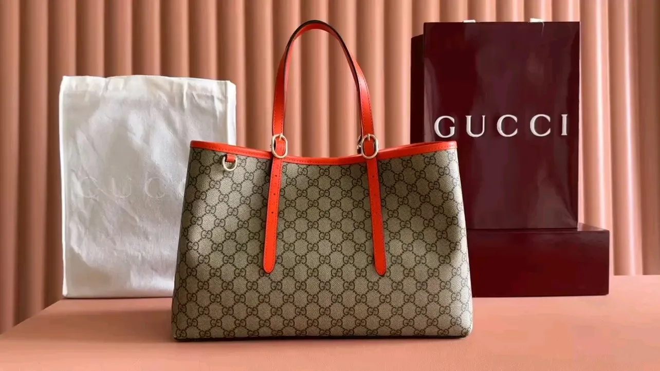 💋💋💋【New Product】👉 GG Emblem series mini shoulder bag, series of small and medium tote bags are shipped, brown orange/original leather is shipped, model: 815118, 815214, 815213. Combination short video