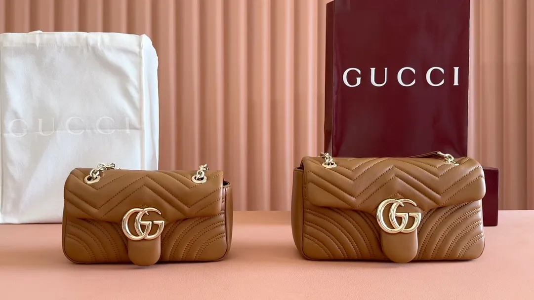 💋💋💋 New GG Marmont series medium shoulder bag. Caramel, black, white, ancola red/original leather shipped! 🐲Model: 837267. 837280 combination short video