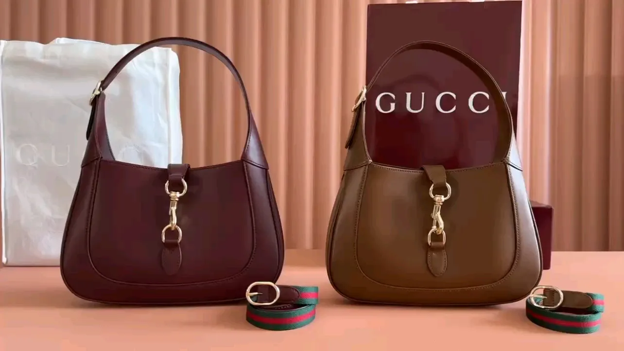 💋💋💋【New Product】👉Gucci Jackie series small shoulder plain/original leather is shipped! 🐲27.5cm Model: 782849. short video