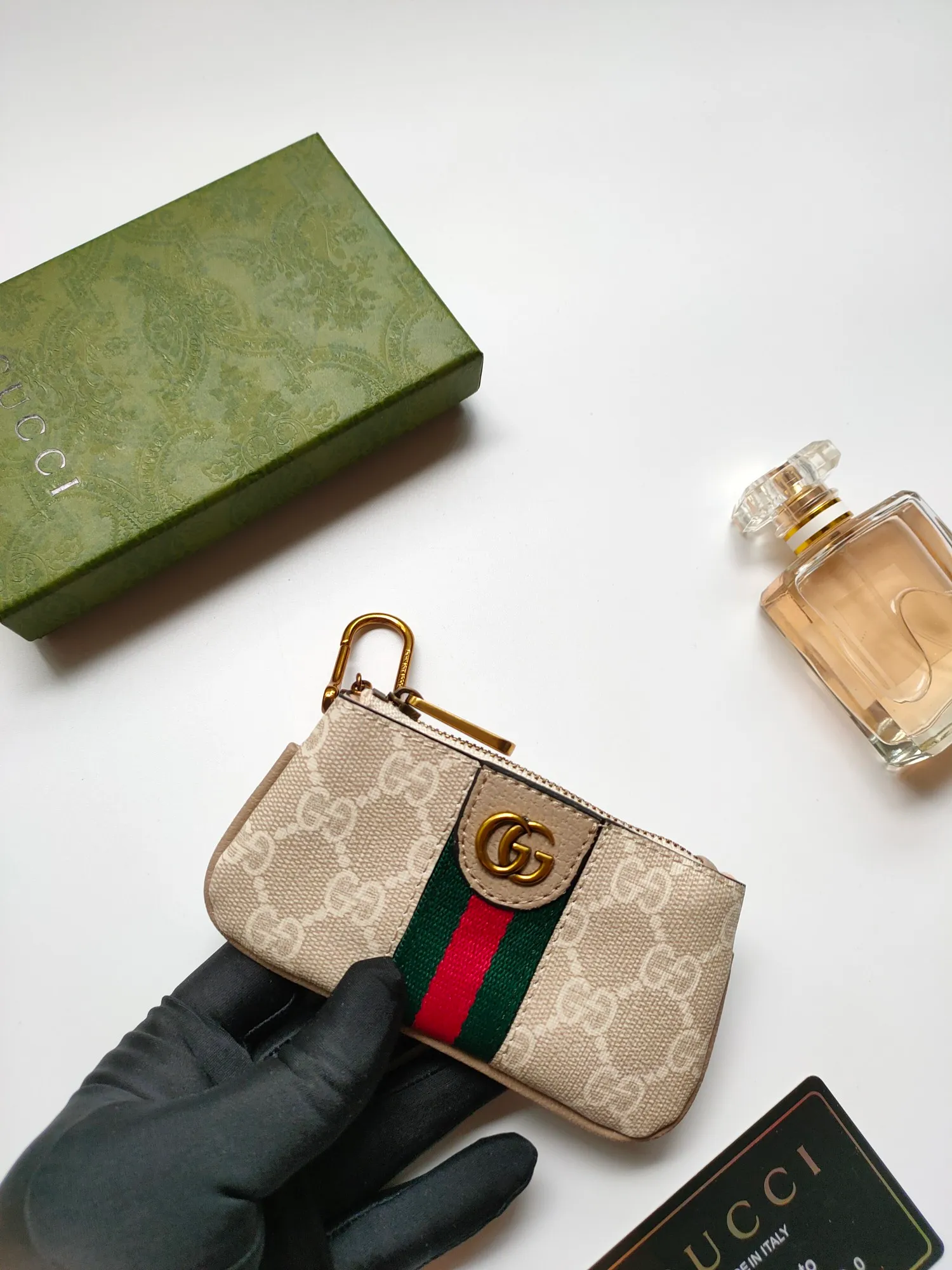 💰130💰 Brand new small coin purse~The lipstick bag is made of Gucci special canvas PVC with red and green webbing, with exquisite original factory bronze double G hardware and flexible and unique hook buckles. It is small and exquisite, but has great effect. Model: 671722, size: 12.5x7x1.5cm