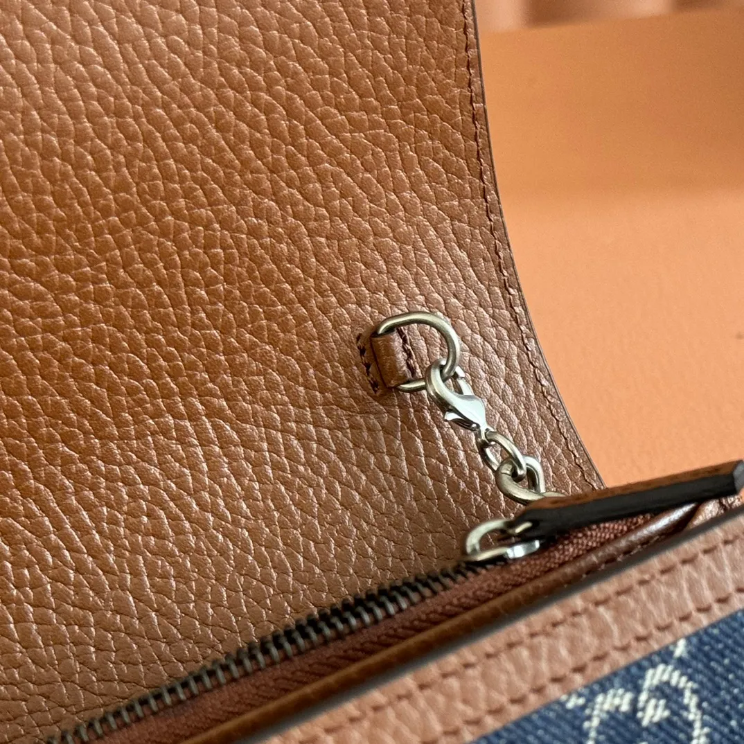 p740. 📣📣📣【Original leather🌈 Equipped with full package at the counter】🔥🔥GG Original leather, ebony double G fabric PVC with leather chain mini handbag/wallet, small bag with detachable shoulder strap, ample internal space, perfect replica of the original, 💯top-grade Italian imported cowhide👉fine workmanship ‼ ️Model: 401231, size: 20*13.5*4cm.