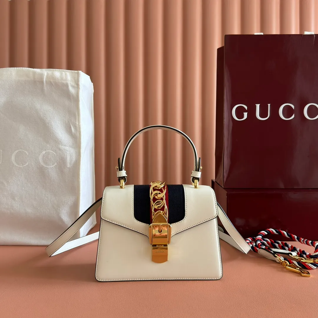 p1260. 💋💋💋【Original leather and complete packaging】G family👉New style. The market's top exclusive goods control, special/counter quality 💯Using imported cowhide, original hardware! Exquisite workmanship. 💯Exclusive physical photos📷👉The quality can be seen in the picture👄👄😘😘. Style number: 470270. Dimensions: width 20*height 14*side width 8.