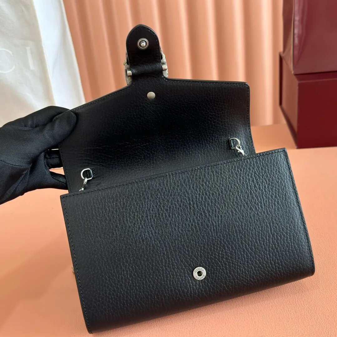 p680. 📣📣📣【Original leather🌈 Equipped with full package at the counter】🔥🔥GG Original leather, ebony double G fabric PVC with leather chain mini handbag/wallet, small bag with detachable shoulder strap, ample internal space, perfect replica of the original, 💯top-grade Italian imported cowhide👉fine workmanship ‼ ️Model: 401231, size: 20*13.5*4cm.