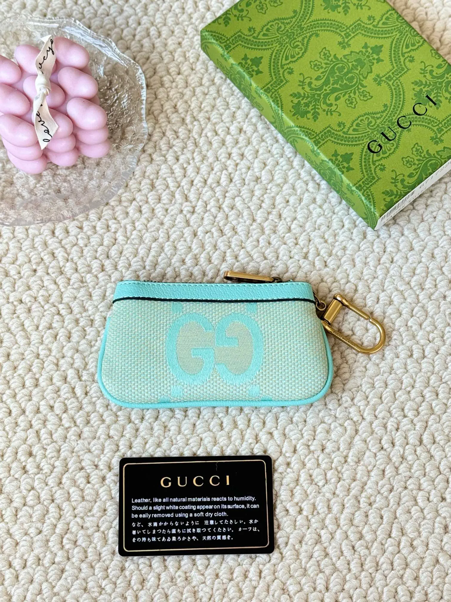 💰140 gucci new small coin purse ~ lipstick bag! Cowhide + PVC with exquisite original factory hardware! Flexible and unique hook buckle, small and exquisite, with great effect. Model: 671722, size: 12x7.5x1.5cm.