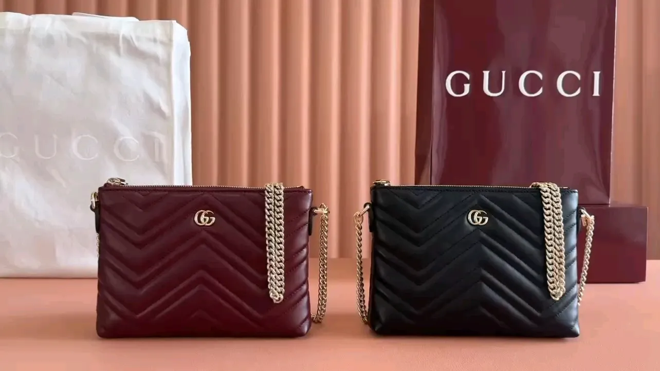 💋💋【New Product】GG Marmont series chain wallet, black, red/original leather shipped, 🐲Model: 837742. Combination short video