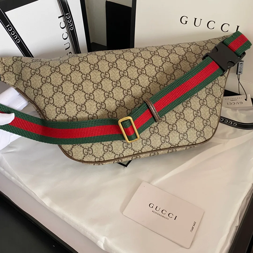 Actual shot #💰220 Model: 529711 coffee Size: 28x18x8cm. GG ophidia Travel has always been one of the brand's sources of inspiration. Decorated with a variety of fashionable embroideries and retro-style details such as planets. Retro airmail piping and Gucci retro logo taken from archive designs. Chest bag✅waist bag✅