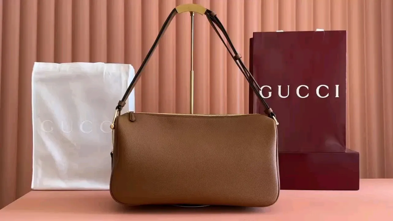 💋💋💋【New】Gucci Half Horsebit series large shoulder bag, original leather shipped, 🐍Model: 862530.