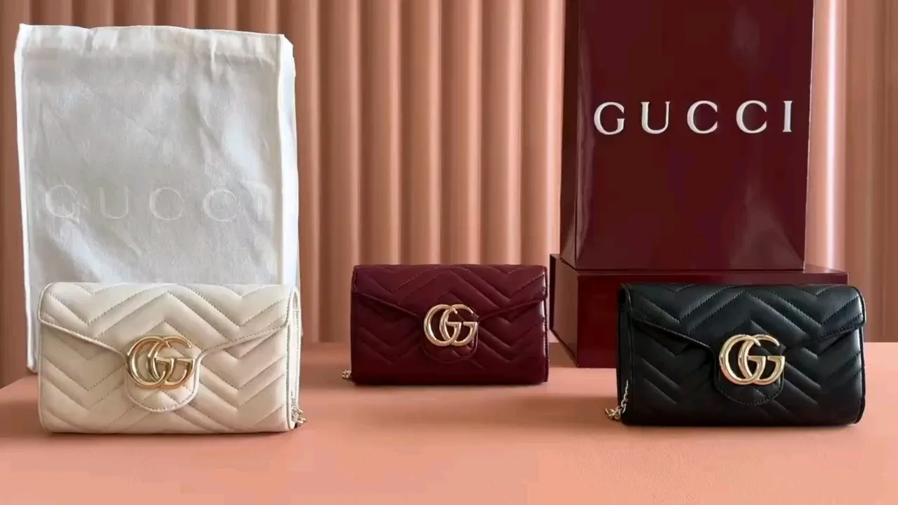 💋💋💋【New Product】GG Marmont series chain wallet, nine colors/original leather. Model: 837745. Combination short video