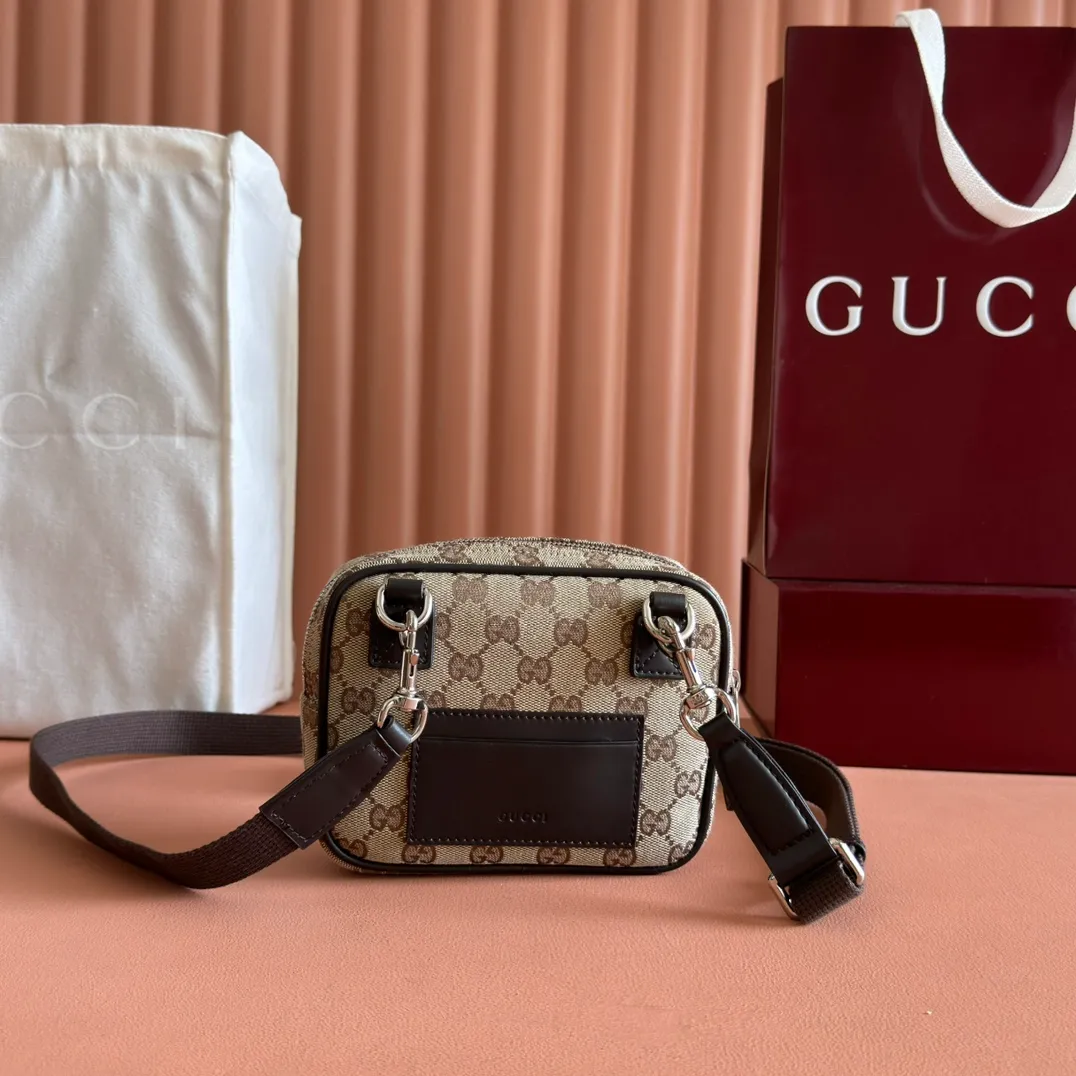 p820💋💋💋【Full set of counter packaging】GG canvas pays homage to the brand's instantly recognizable GG monogram pattern, which is derived from the initials of the brand's founder, Mr. Guccio Gucci. This everyday tote is embellished with red and green web details and features a dark brown leather shoulder strap, making it an ideal accessory. Beige and dark brown GG canvas Dark brown leather piping Red and green web details Nylon lining Model: 834268 Dimensions: 17.5cm (W) x 14cm (H) x 5cm (D) Weight: approx. 0.3kg Color: Apricot brown/original leather Made in Italy