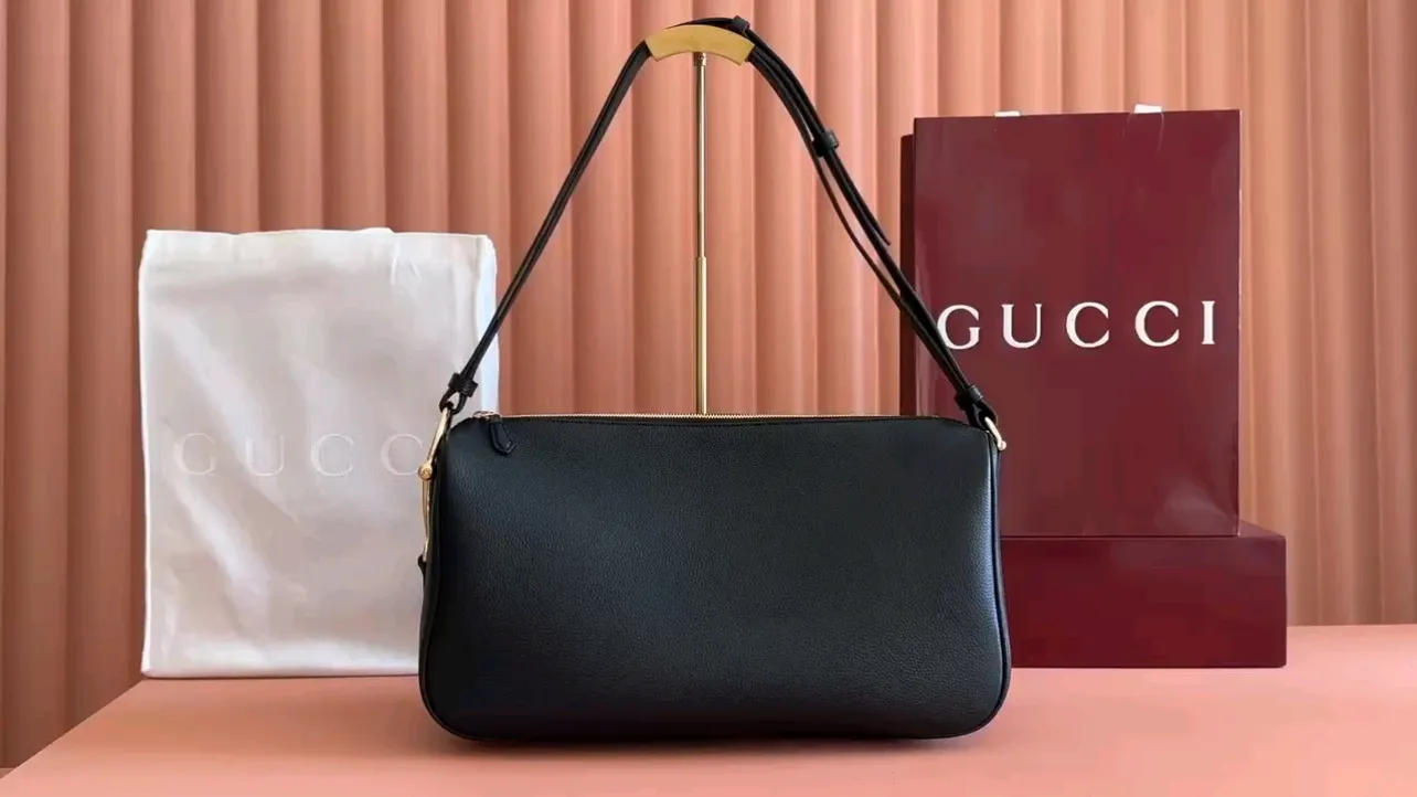 💋💋💋【New】Gucci Half Horsebit series large shoulder bag, original leather shipped, 🐍Model: 862530.