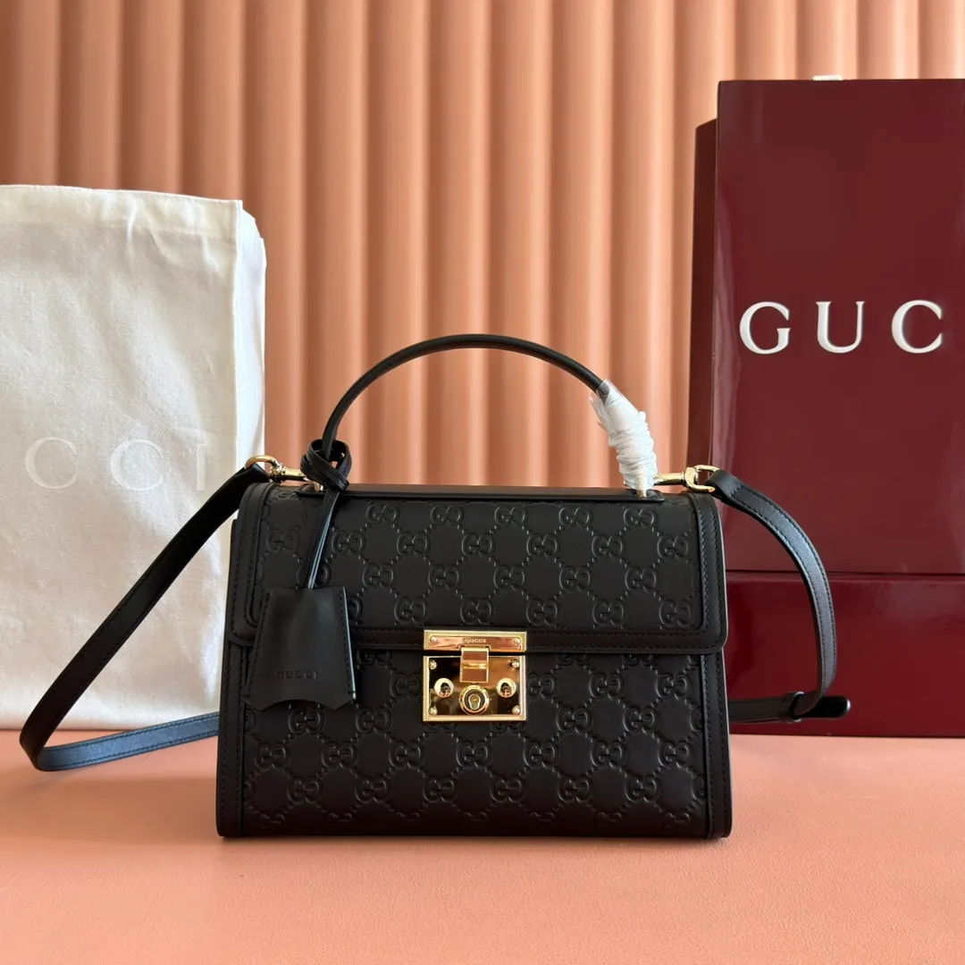💋💋💋【New】GG Padlock series medium handbag, four-color embossed/original leather is shipped, 🐍Model: 838998. Combination short video