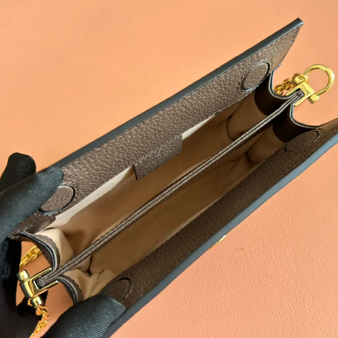 p960. 📣📣📣【Original leather accessories🌈(equipped with full counter packaging)🔥🔥Mini size‼‼🆕G Home Ophidia Series Equipped with intarsia web stripe details, it highlights the retro-style design. It has a very structured shape, securely closed with magnetic buckles, leather piping, and decorated with archive details - Double G accessories. Model: 602676 Color: brown leather/PVC, size: 19*14*6cm.