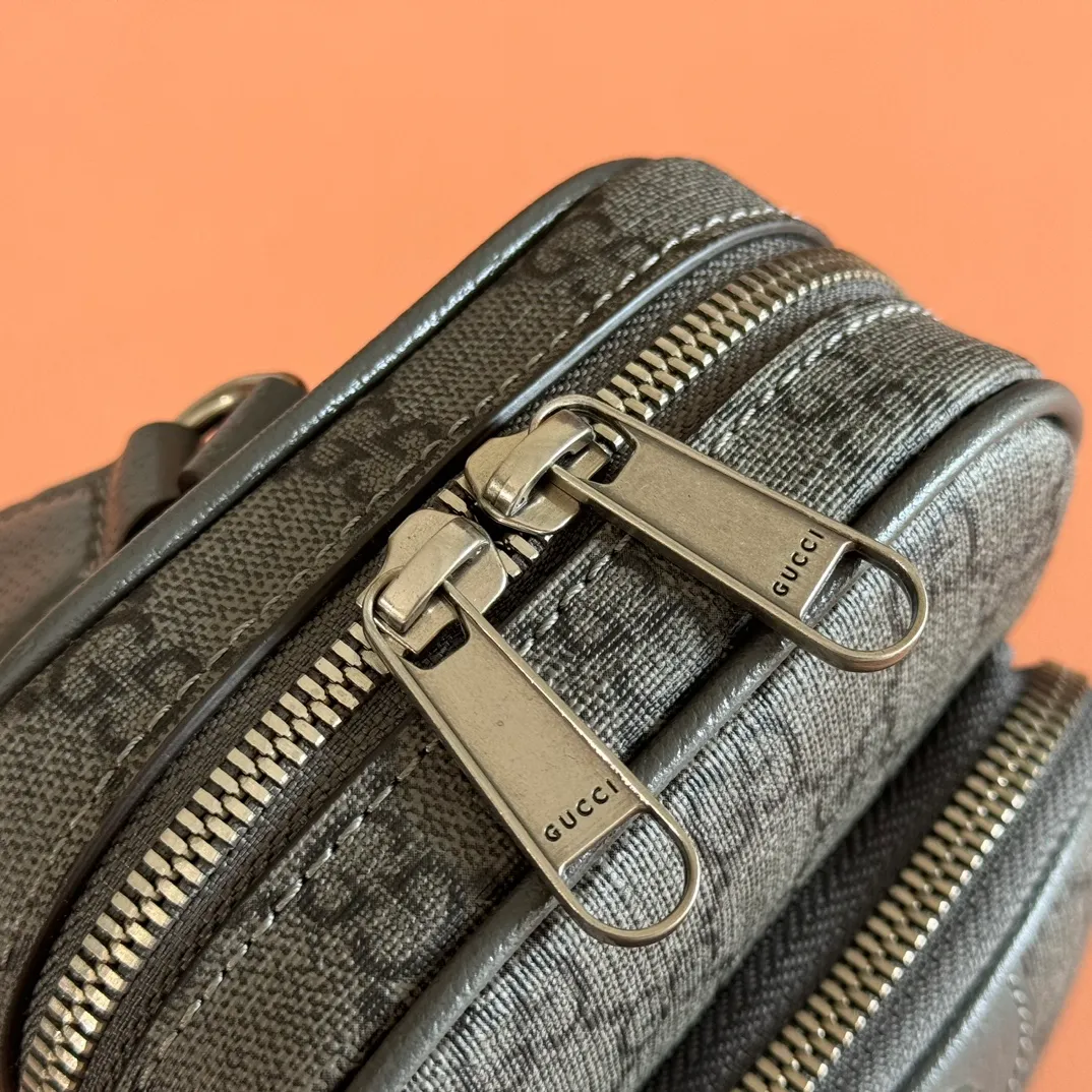 p860. 📣📣📣【Original leather with 🌈full counter packaging】🔥🔥Ophidia series GG mini handbag. Small travel accessories remain an indispensable highlight in Gucci’s leather goods selection, paying homage to the brand’s luxury travel roots. Various logos derived from the initials of Mr. Guccio Gucci, the founder of the brand, inject elegant and timeless logo connotation into individual products. This Ophidia mini bag in classic GG Supreme canvas features 2 card compartments and an external zip pocket. Beige and ebony GG Supreme canvas, gray leather trim, palladium-tone hardware, gray webbing, cotton and linen lining Double G, interior: 2 card compartments, exterior zip pocket, shoulder strap drop 52 cm, zip fastening. Weight: approx. 0.45kg. Model: 752565. Dimensions: 12(width) x 18(h) x 6.9cm(d) Color: gray/pvc. Made in Italy