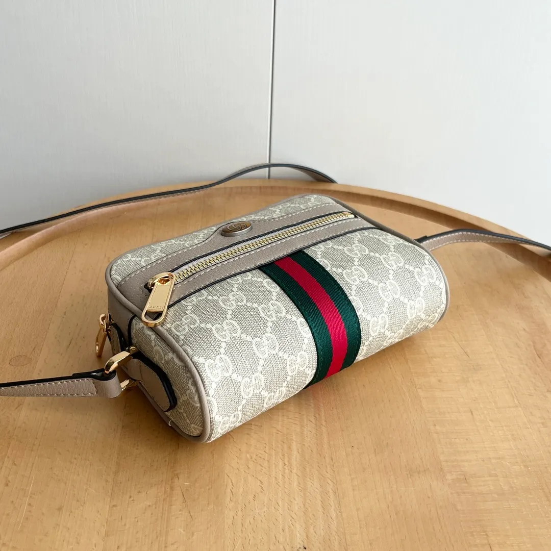 Actual shot #💰260 Model: 517350 Size: 17.5*12*5.5cm Gucci Ophidia series can be said to be out of control in retro style Crossbody shoulder strap🉑️Adjustable shoulder strap✅Keychain included