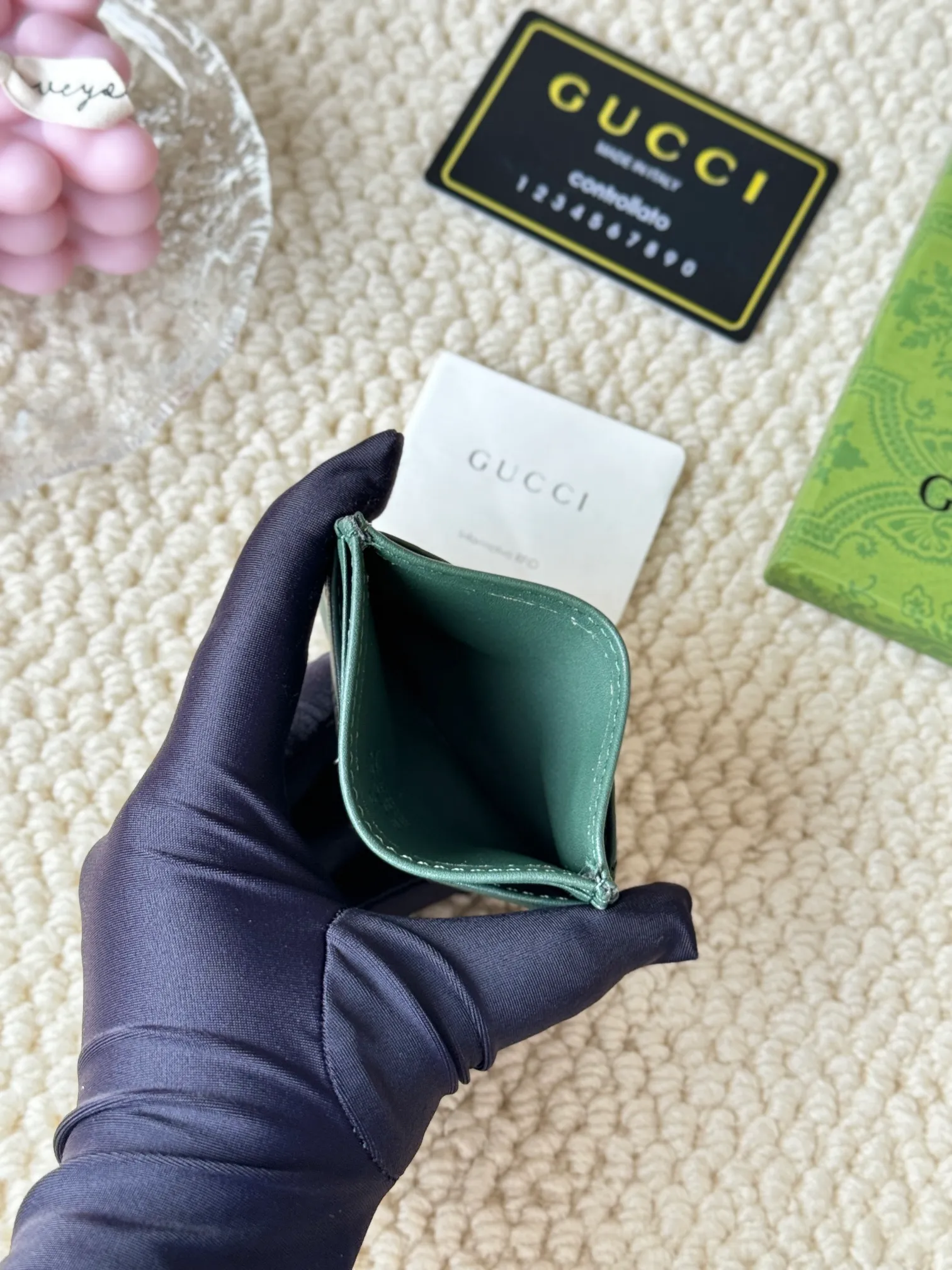 💰100 gucci cowhide mini card holder, real photo! Double G wave pattern small card holder, retro gold metal accessories, model number 443127, humanoid pattern, size: 10x7