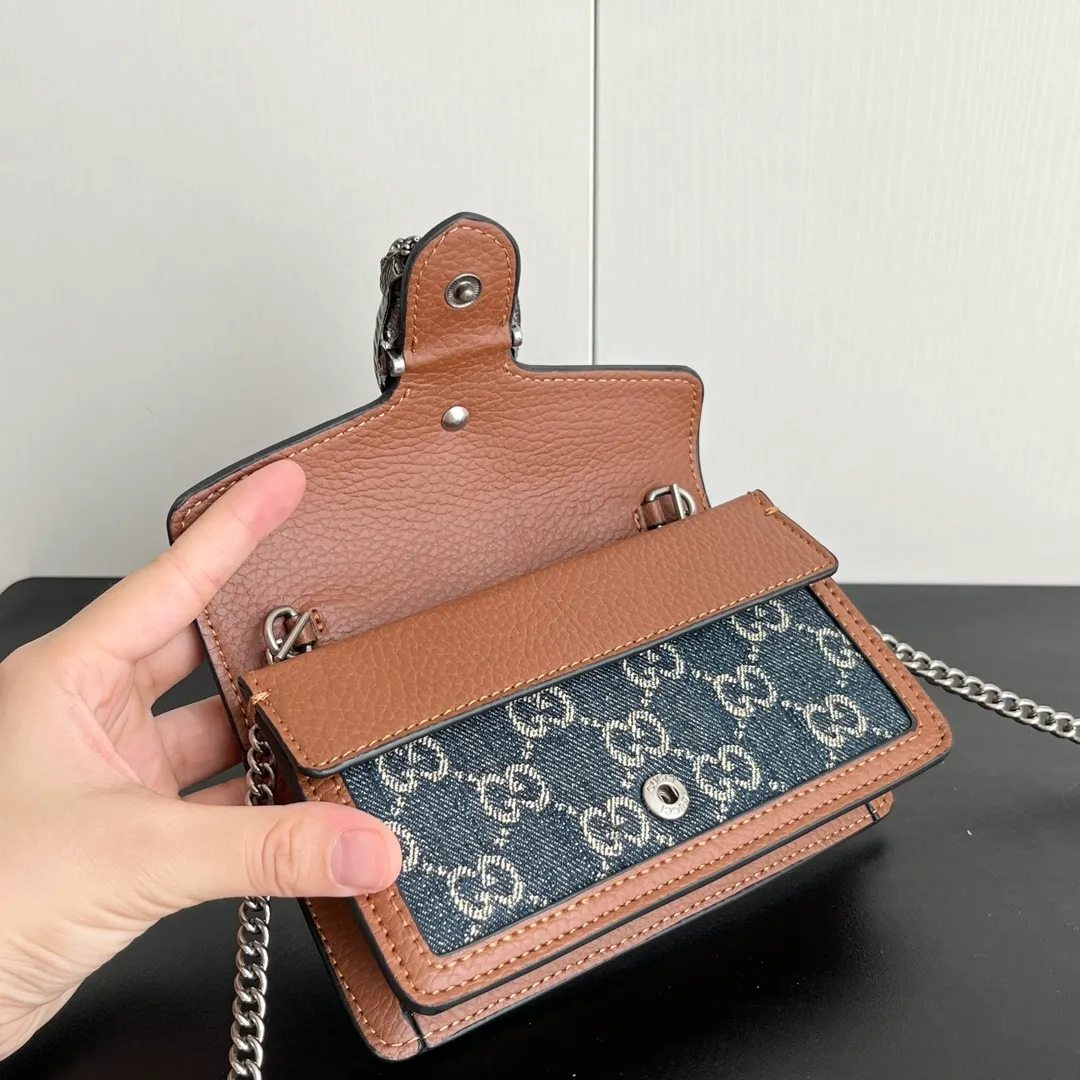 Actual shot #💰240 with box model: 476432 blue denim size: 16.5x10x4.5cm 𝙂𝙪𝙘𝙘𝙞 𝘿𝙞𝙤𝙣𝙮𝙨𝙪𝙨 𝙈𝙞𝙣𝙞 16.5 Xiaogujia’s entry-level small bag is recommended. It’s not worth mentioning. It’s a classic model that can be said to be the symbol of Xiaogujia. The classic mini Dionysian buckle is paired with calfskin. This bag has a very high appearance rate. It is simply a tool for daily wear and is very popular on the street❗️