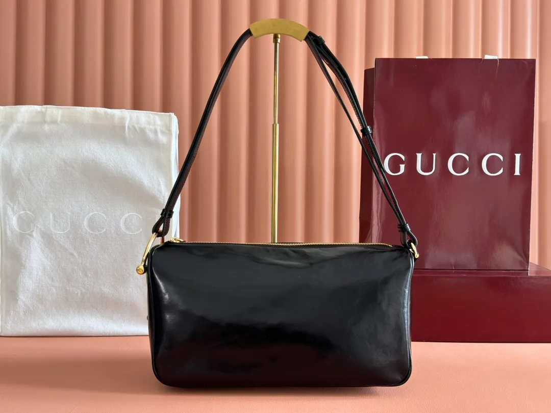 💋💋💋【New】Gucci Half Horsebit series small shoulder bag, pleated original leather is shipped, 🐍Model: 860787 Combination short video