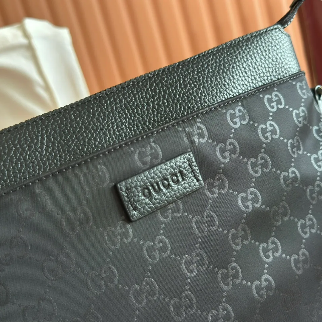 p720. 📣📣📣【Original leather accessories🌈(Cdfmall Sanya Duty Free Shop Handbags)🔥🔥G Home👉New style. Top exclusive goods control in the market, special/counter quality 💯Using imported cowhide, original hardware! Exquisite workmanship.💯Exclusive physical photos📷👉The quality can be seen in the picture👄👄😘😘 . Style number: 510342. Size: width 29*height 27*side width 6.