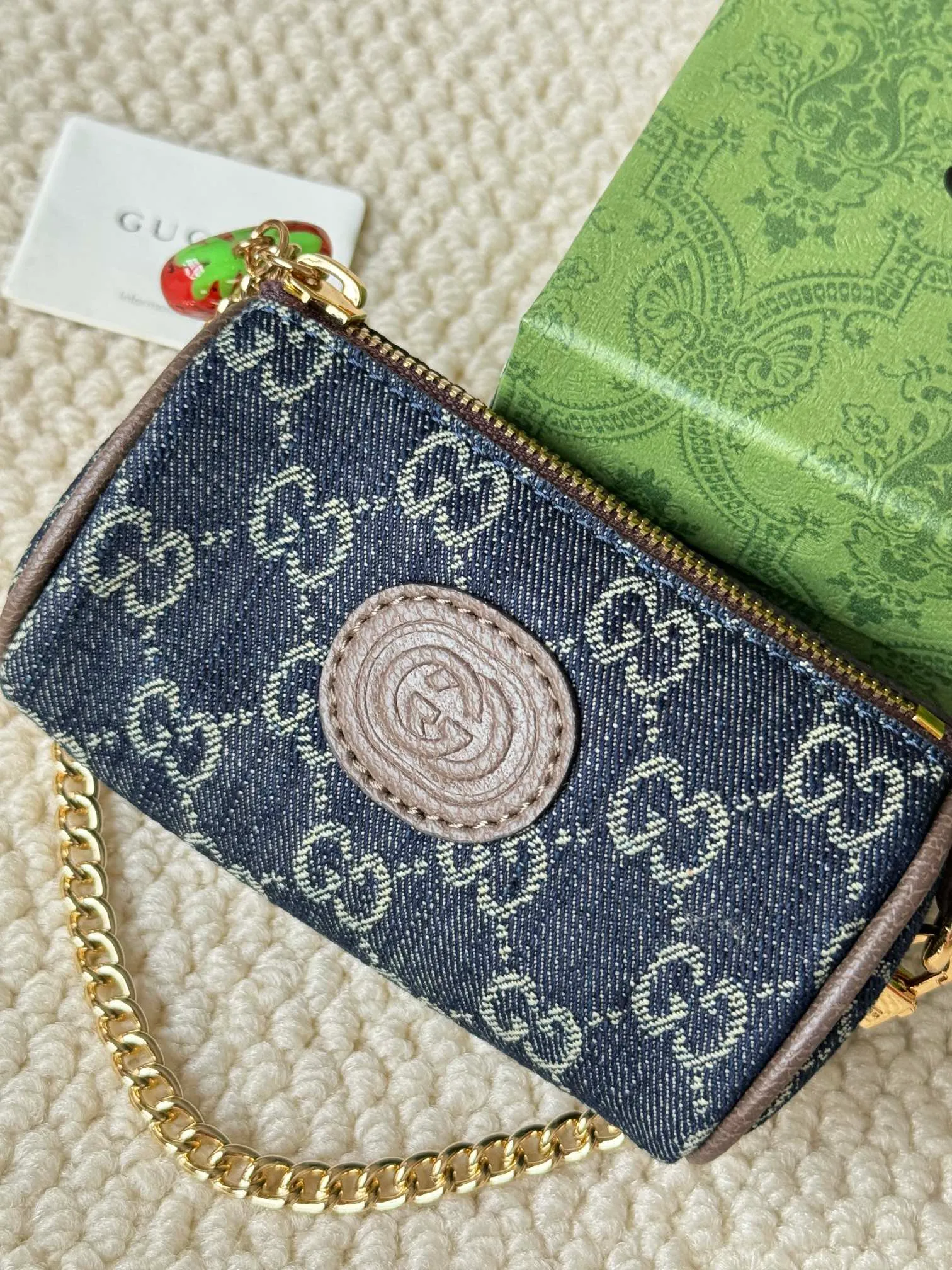 💰180 GUCCI/Gucci new women's beige/ebony canvas strawberry zipper coin purse