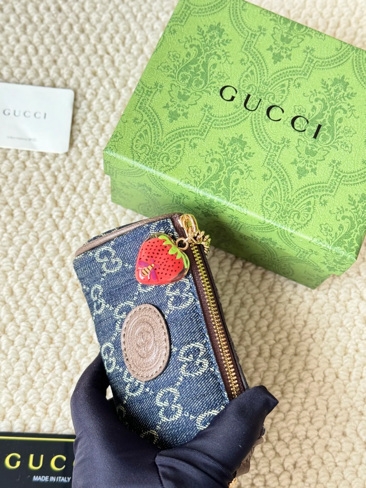 💰180 GUCCI/Gucci new women's beige/ebony canvas strawberry zipper coin purse