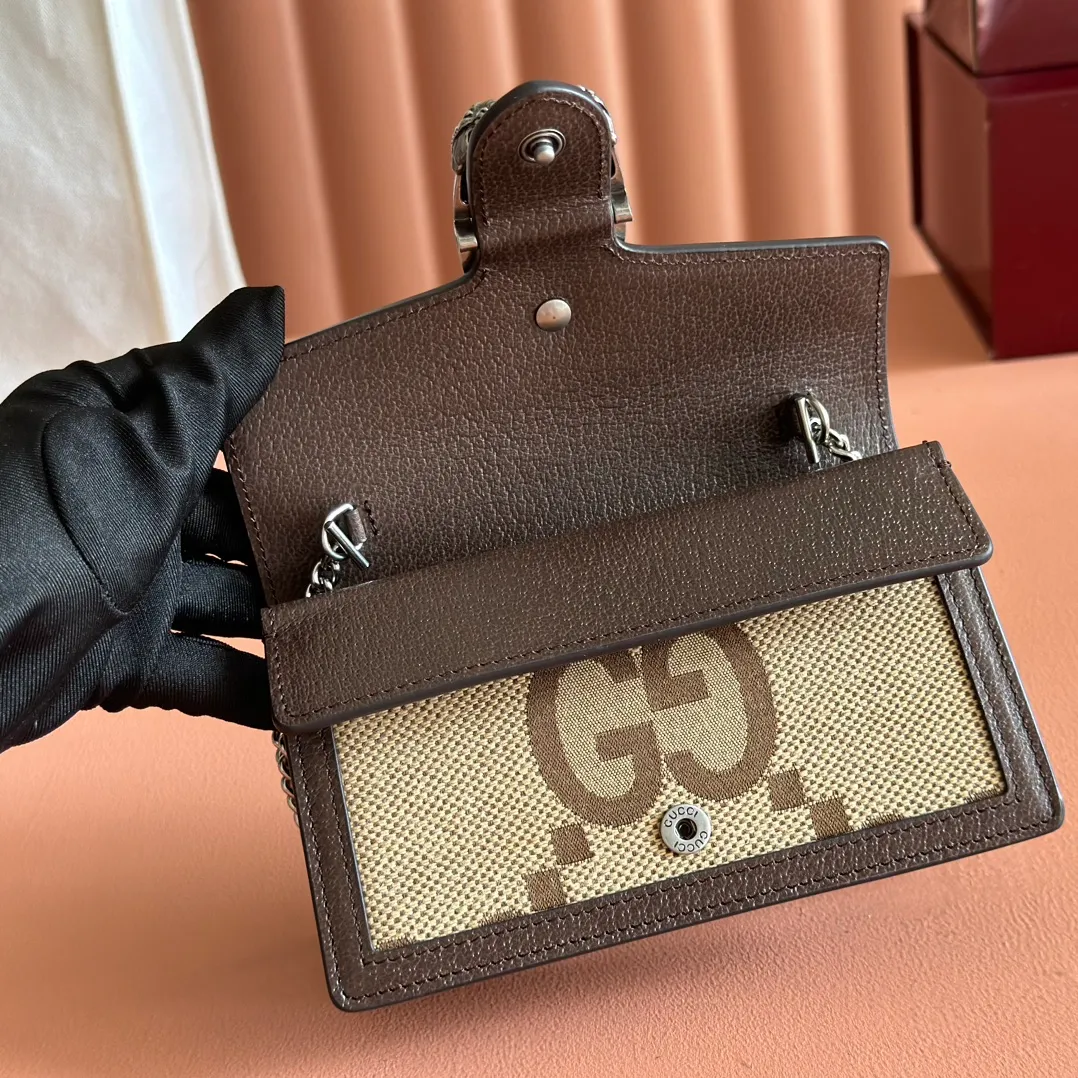 p720. 📣📣📣[Original leather with 🌈Full set of packaging at the counter]🔥🔥 Dionysus Supre Mini has been loved by thousands of girls since the Dionysus bag came out, and the Dionysus bag has also lived up to expectations, with various designs emerging in endlessly ~ Model: 476432 Size: 16.5*10*4.5cm.