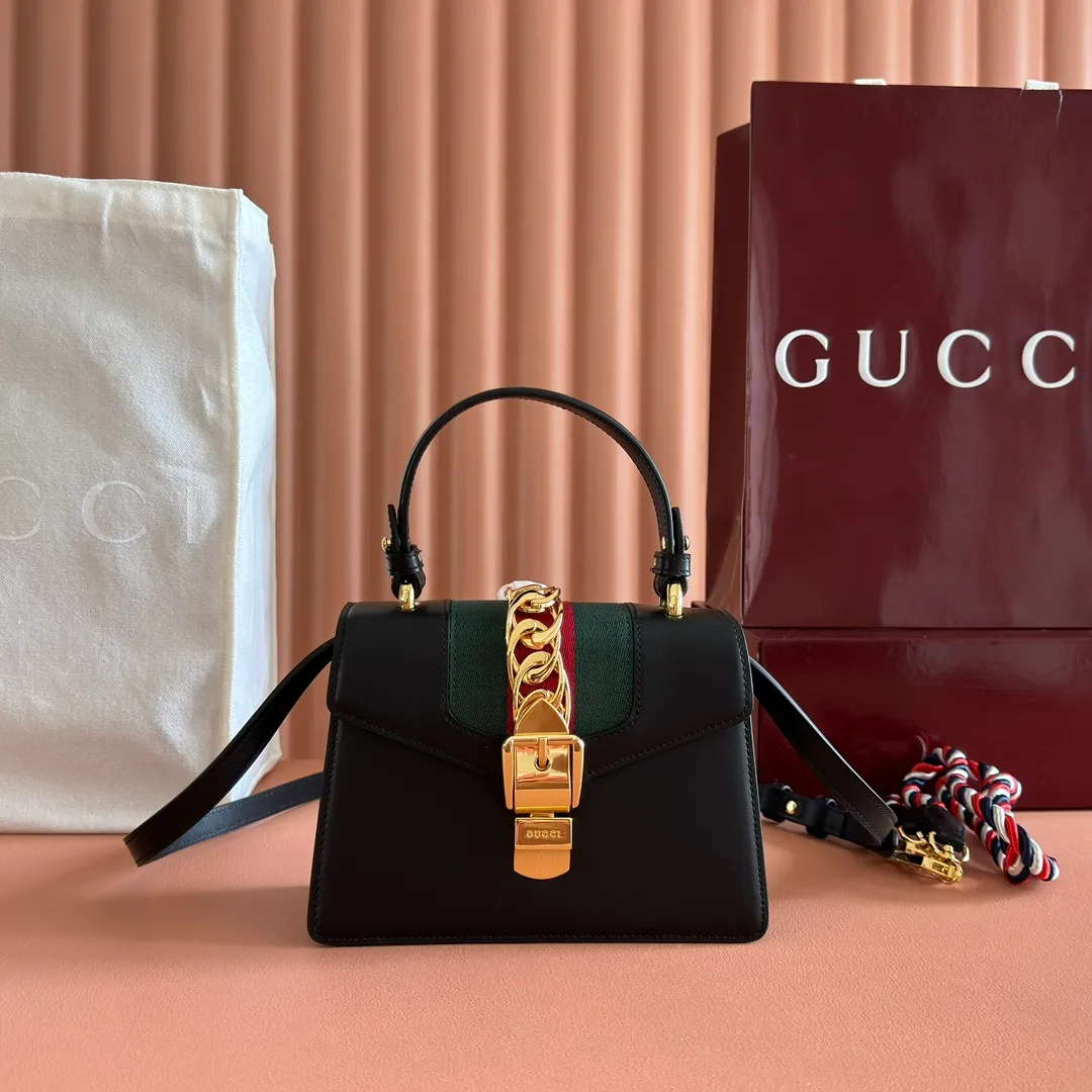 p1260. 💋💋💋【Original leather and complete packaging】G family👉New style. The market's top exclusive goods control, special/counter quality 💯Using imported cowhide, original hardware! Exquisite workmanship. 💯Exclusive physical photos📷👉The quality can be seen in the picture👄👄😘😘. Style number: 470270. Dimensions: width 20*height 14*side width 8.
