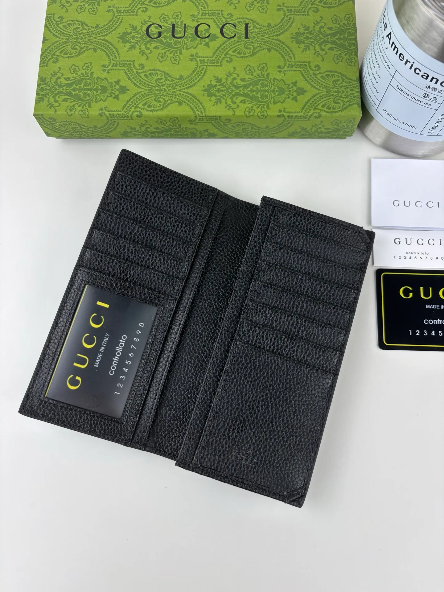 💰150 GUCCl super double G long clip wallet. GG print embossing turns small daily items into fashionable daily accessories. Novel textures and finishes continue to shine in Gucci's new series, showing vitality and individual charm. This full-zip wallet is crafted from leather and features an oversized Double G logo throughout. Super Double G leather, moiré fabric lining. Style number: 739486 Size: 18.5cm x 8cm Color: Black pressed G