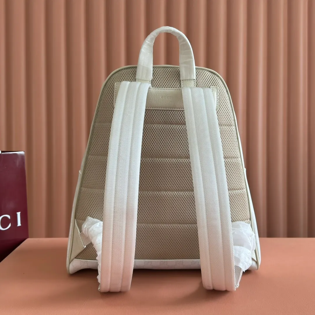 p1260💋💋💋"With full set of original counter packaging" [New product] The Ophidia series is crafted with white color matching, classic silhouette and new functional design, and is made of soft-touch fabrics. This backpack is made of soft GG Supreme material and is intricately embellished with the Double G logo and red and green webbing details. White soft GG Supreme canvas Palladium tone hardware Green nylon lining Double G Web detail Padded mesh at back Adjustable shoulder strap Interior: 1 zip pocket External: 1 zip pocket Handle height: 8 cm Zip closure Ref.: 834466. Dimensions: 36.5cm (width) x 41cm (height) x 18cm (depth) Weight: approx. 1.5kg Color: white pvc. Made in Italy