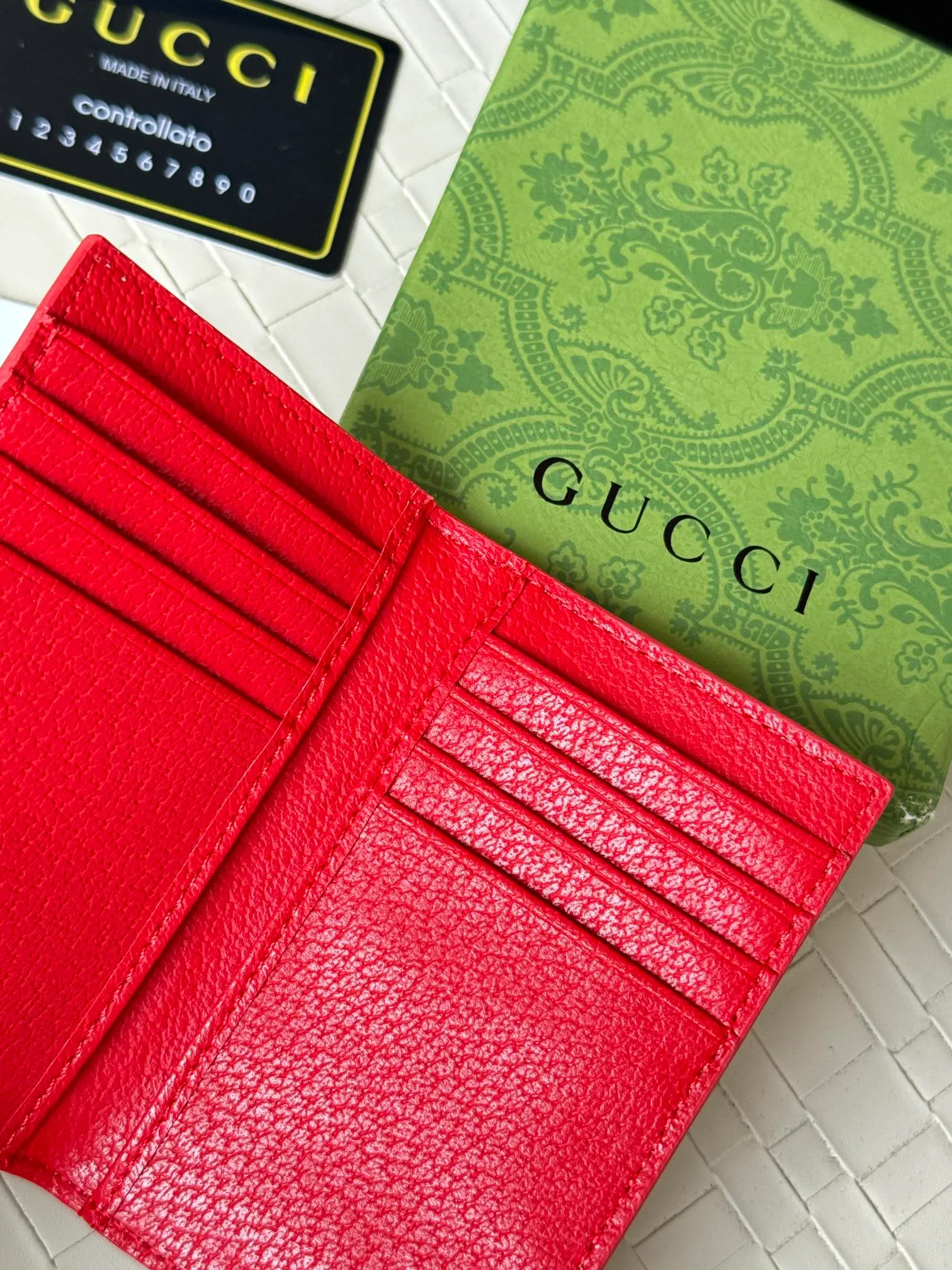 💰110 gucci men's casual pocket clip, real shot! 768249 Brown blue, brown red, brown green, brown yellow, black PVC Size: width 7.5x height 12cm