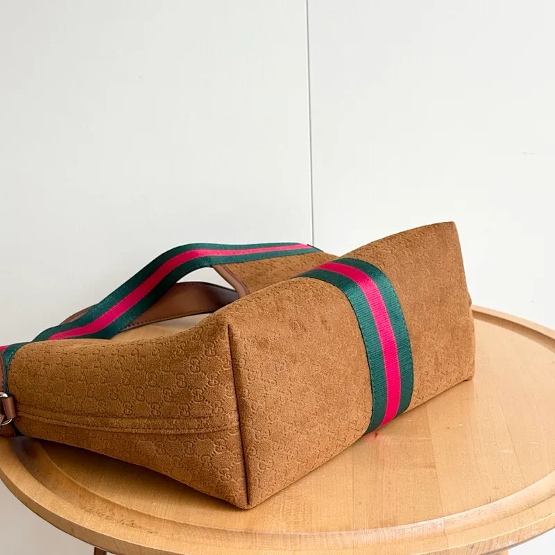 All Categories Official Website "Brand Women's Bags" Women's Bags 💙 GUCCI 2026 New GUCCI Crossbody Bag