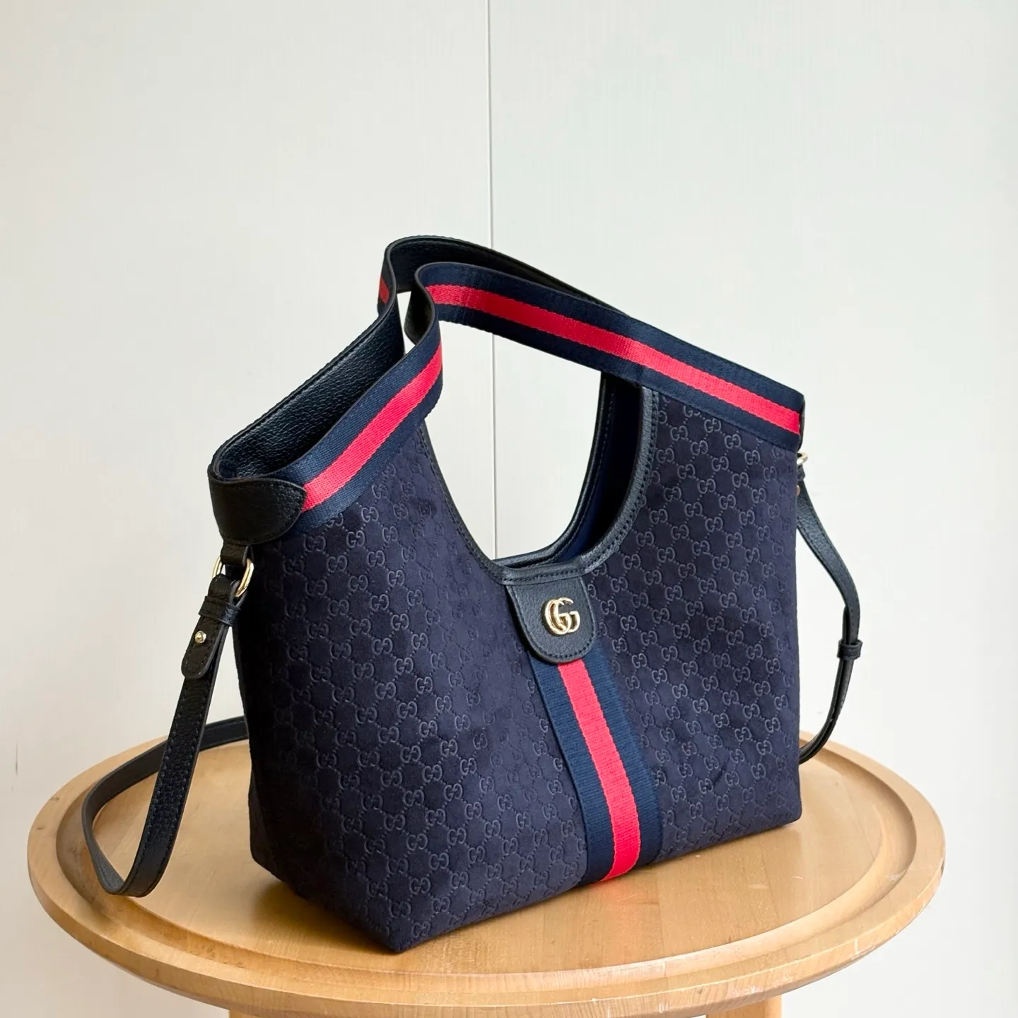 All Categories Official Website "Brand Women's Bags" Women's Bags 💙 GUCCI 2026 New GUCCI Crossbody Bag