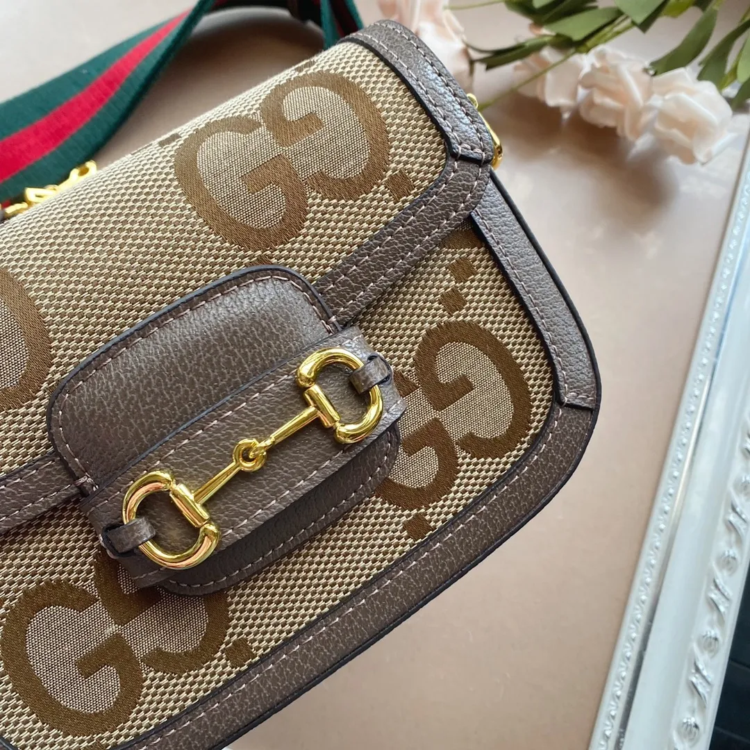 All categories Official website "Brand Women's Bags" Women's Bags 💙 GUCCI 2022 Official New Gucci Crossbody Bag Wholesale 58001900 High Quality Specifications: 20.5-14-5CM