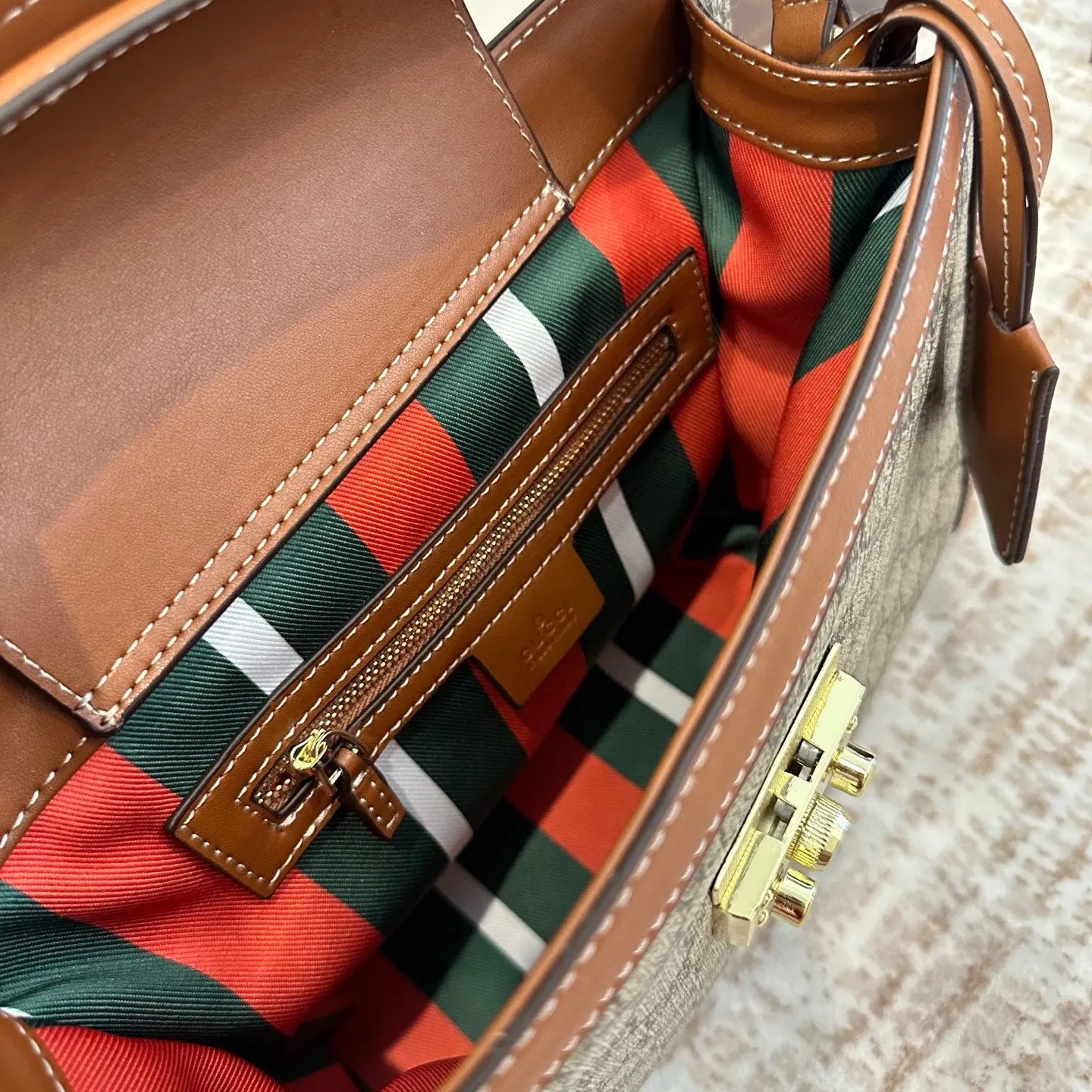 All Categories Official Website "Brand Women's Bags" Women's Bags 💙 GUCCI 2025 New GUCCI Crossbody Bag